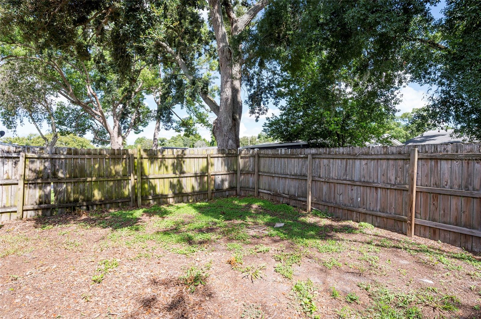 Listing photo id 31 for 7603 Cumber Drive