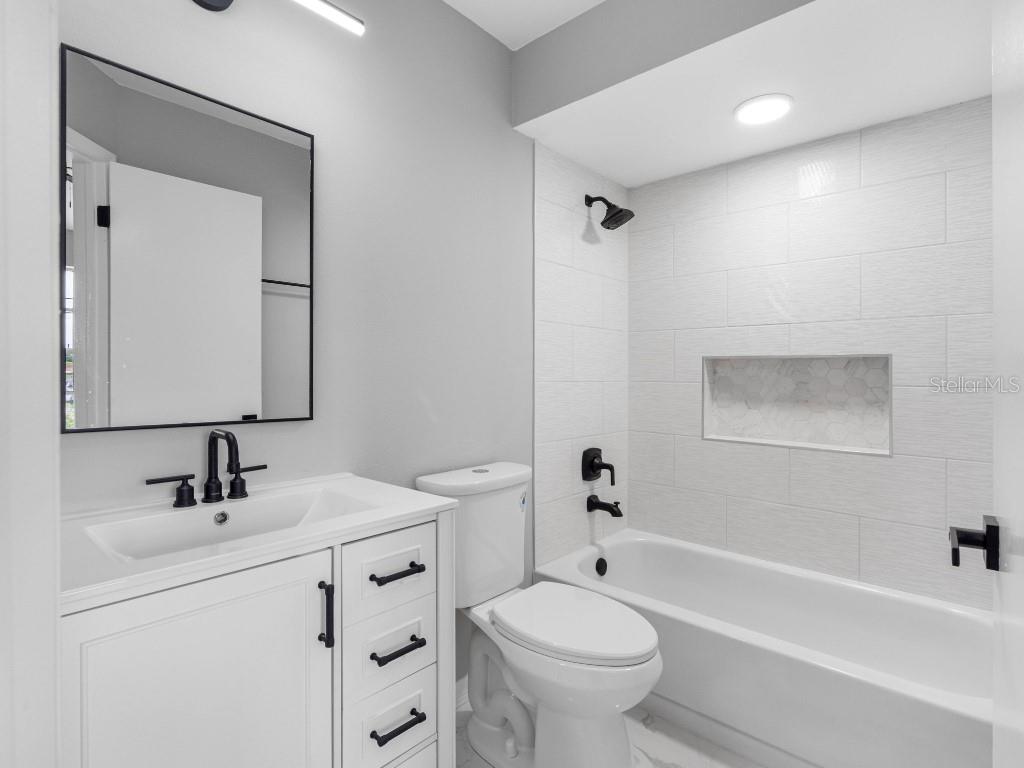 Image 25 of 28 For 6600 121st Avenue 3