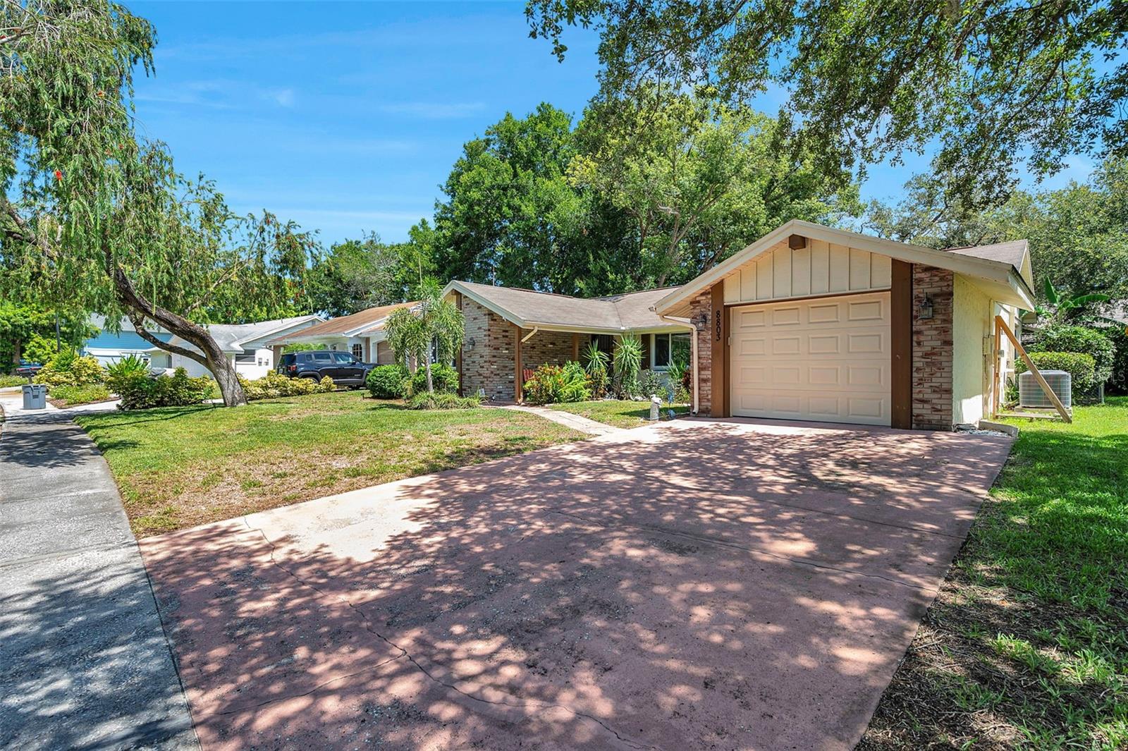 Image 4 of 70 For 8803 Mill Creek Lane