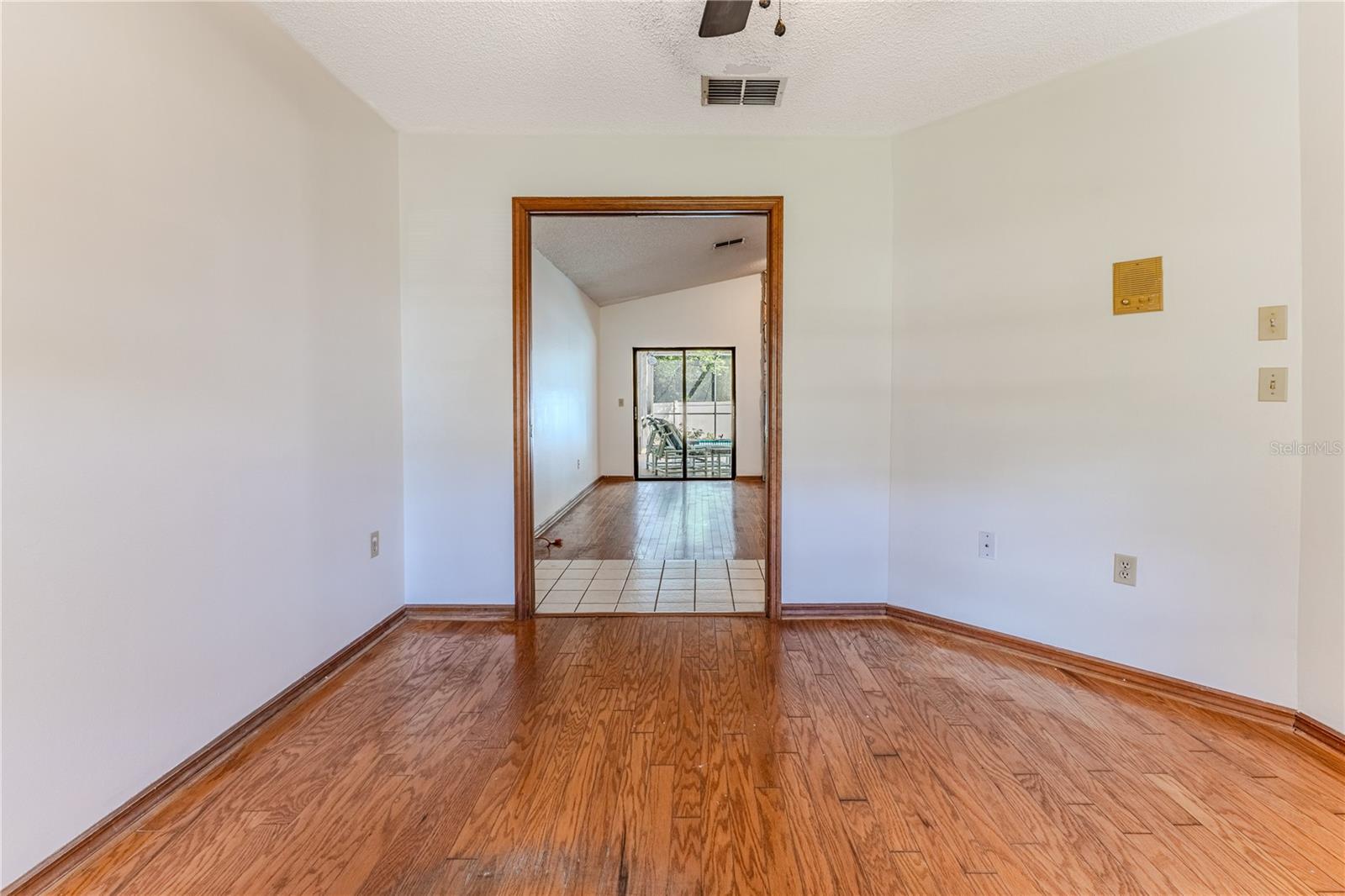 Image 12 of 86 For 8217 Chaucer Drive