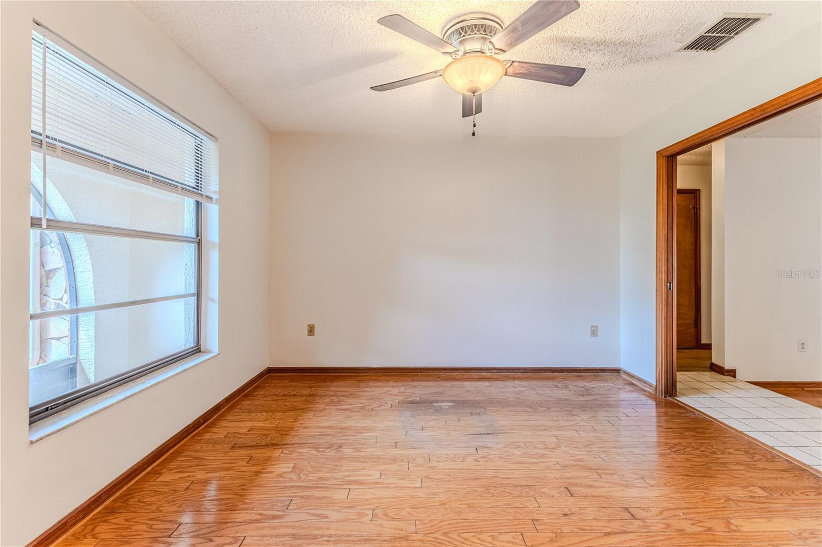 Image 13 of 86 For 8217 Chaucer Drive