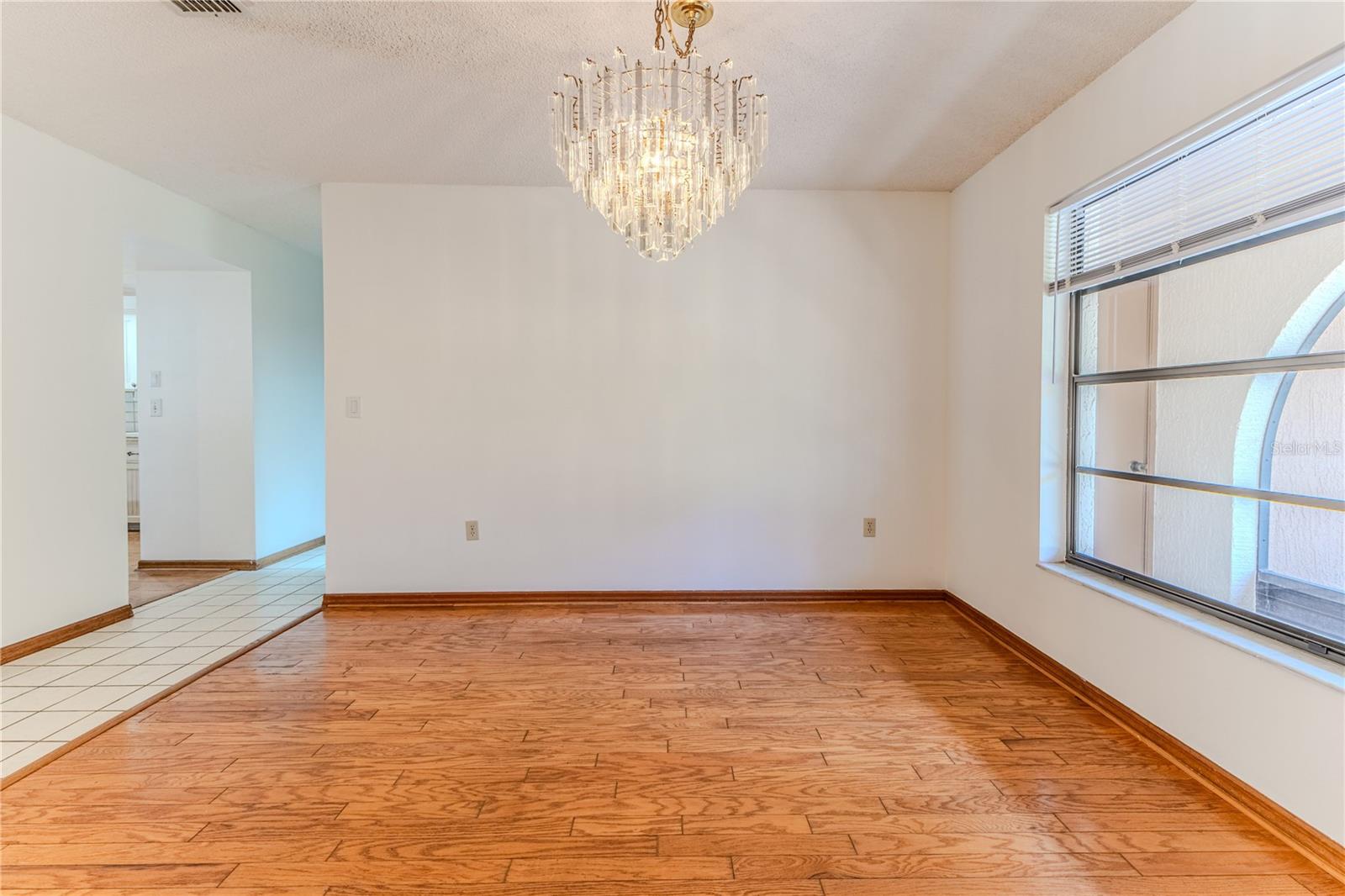 Image 17 of 86 For 8217 Chaucer Drive