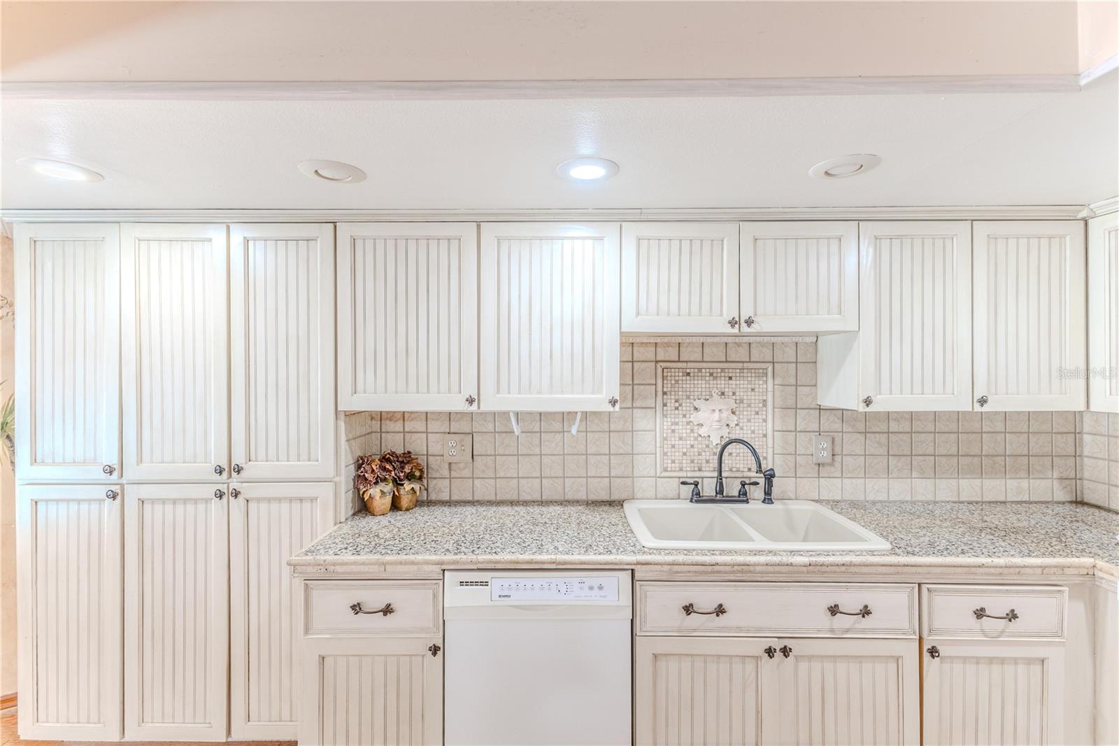 Image 28 of 86 For 8217 Chaucer Drive