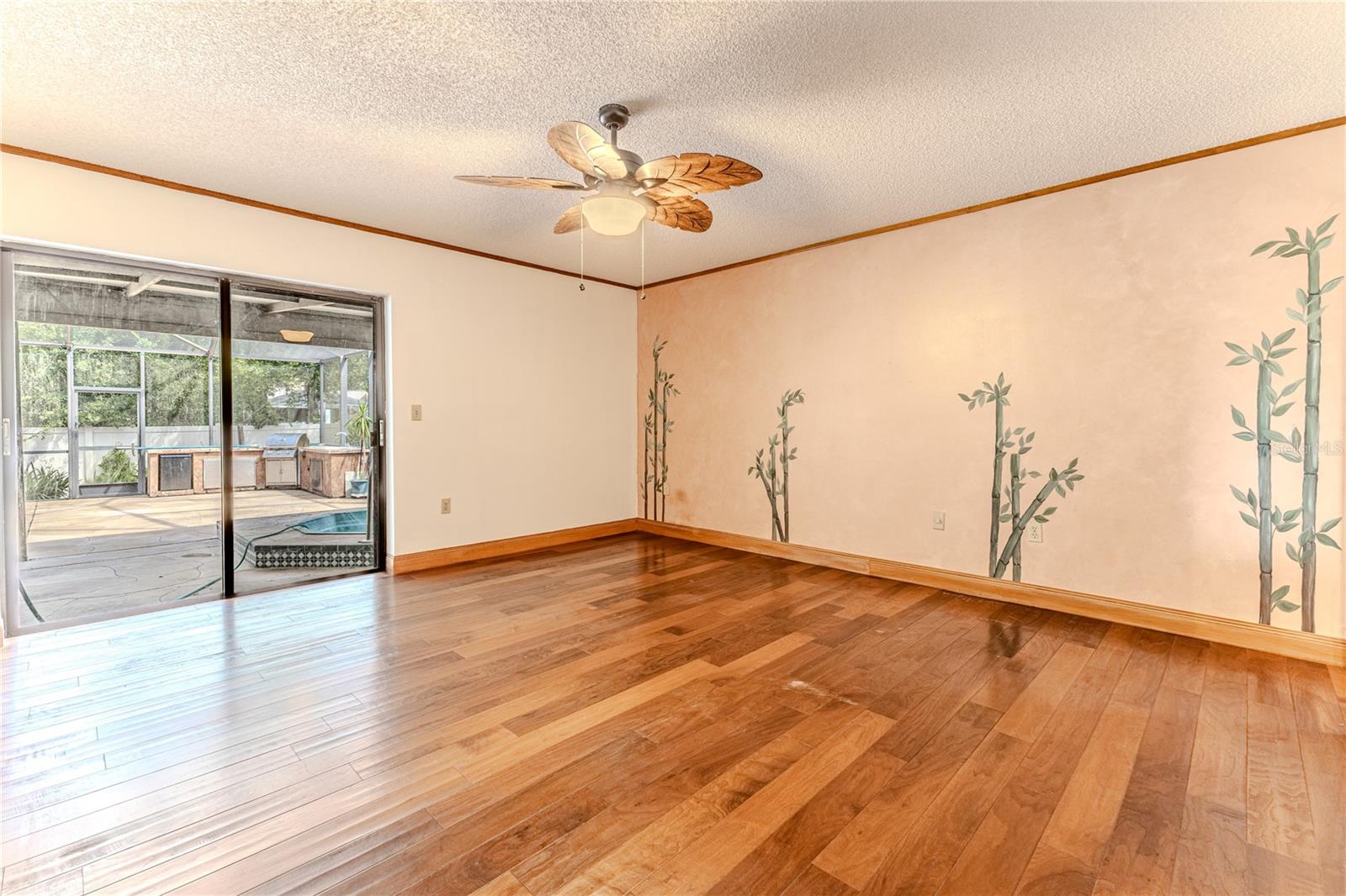 Image 33 of 86 For 8217 Chaucer Drive
