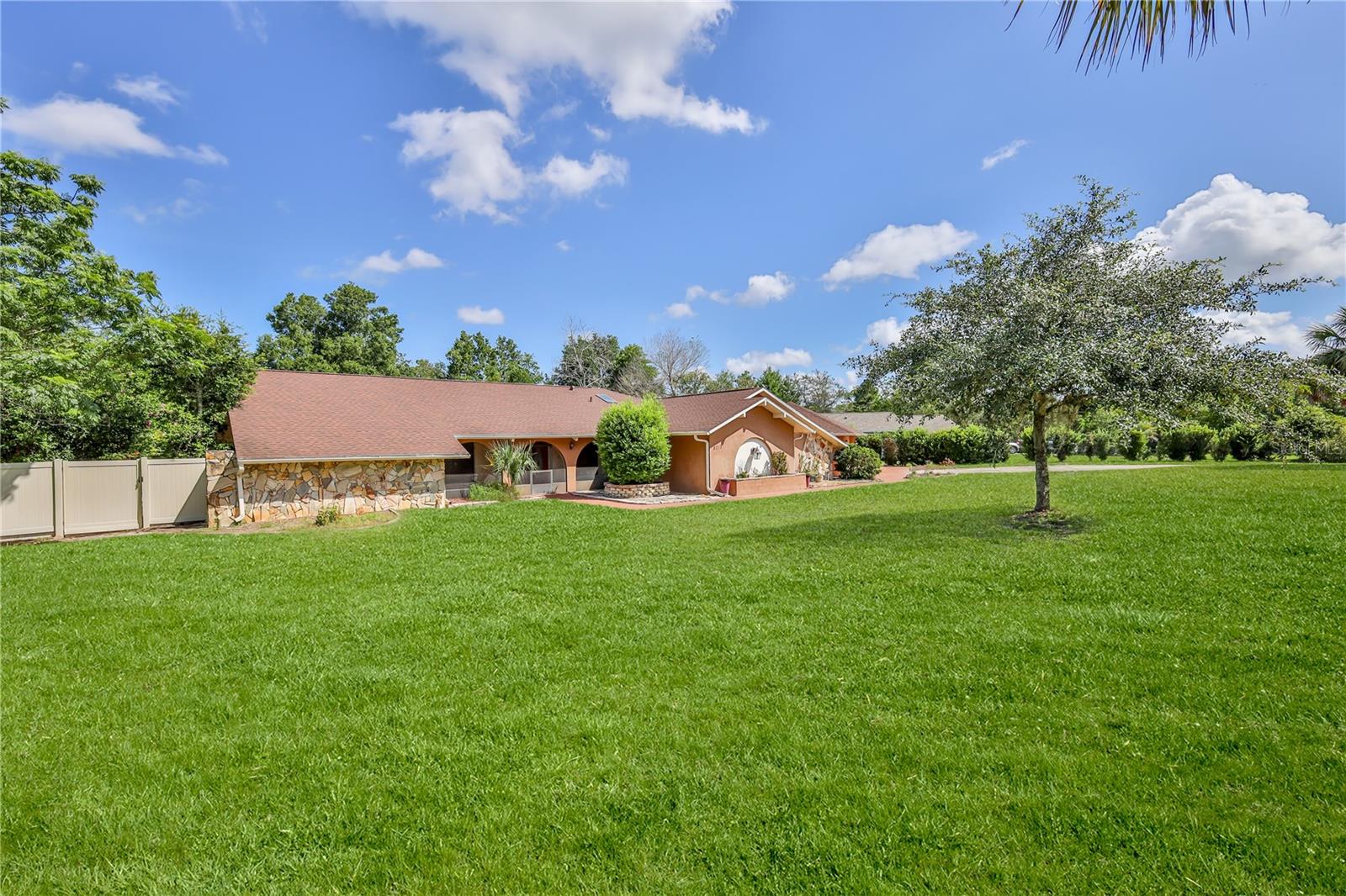 Image 4 of 86 For 8217 Chaucer Drive