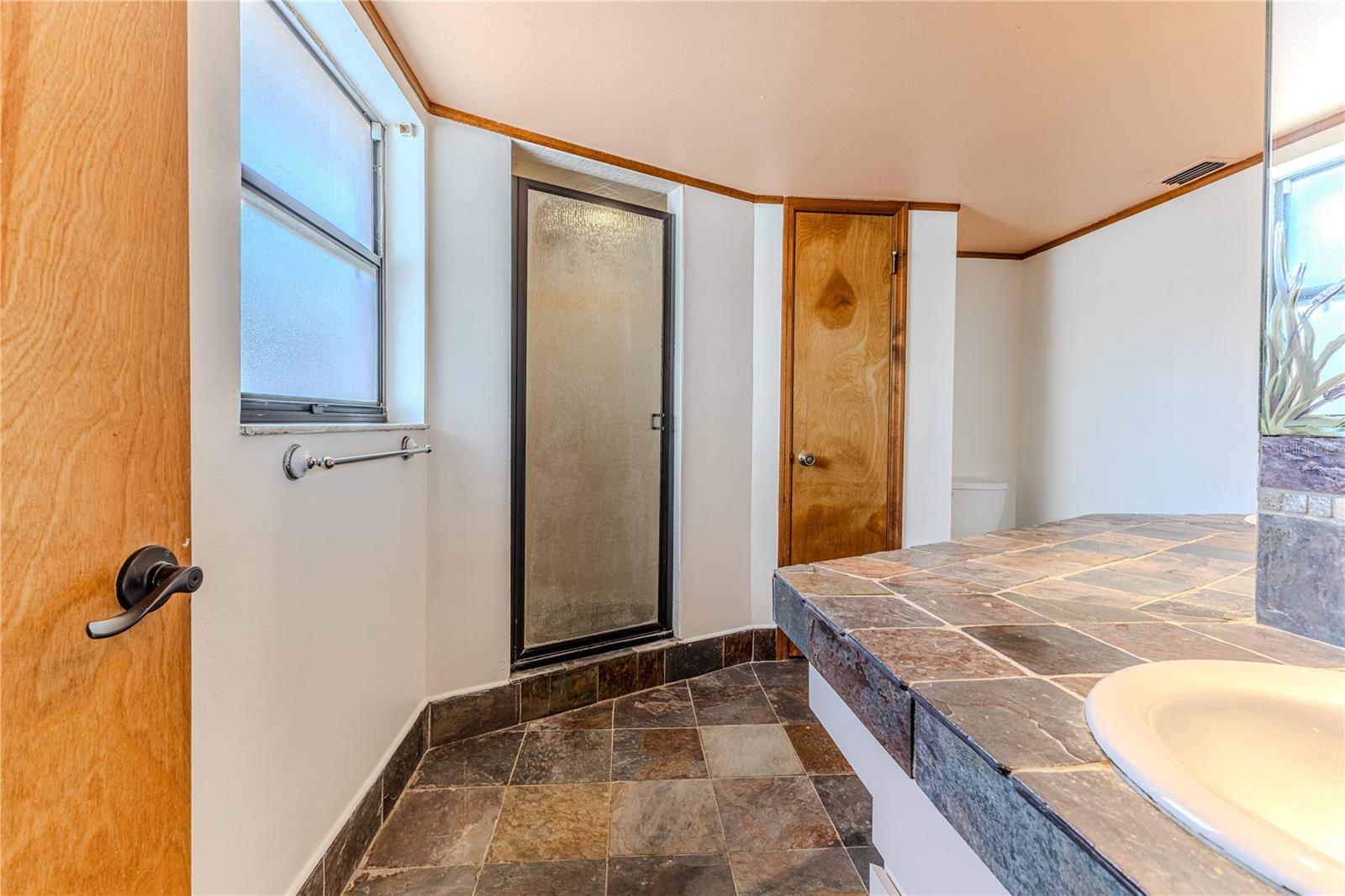 Image 40 of 86 For 8217 Chaucer Drive