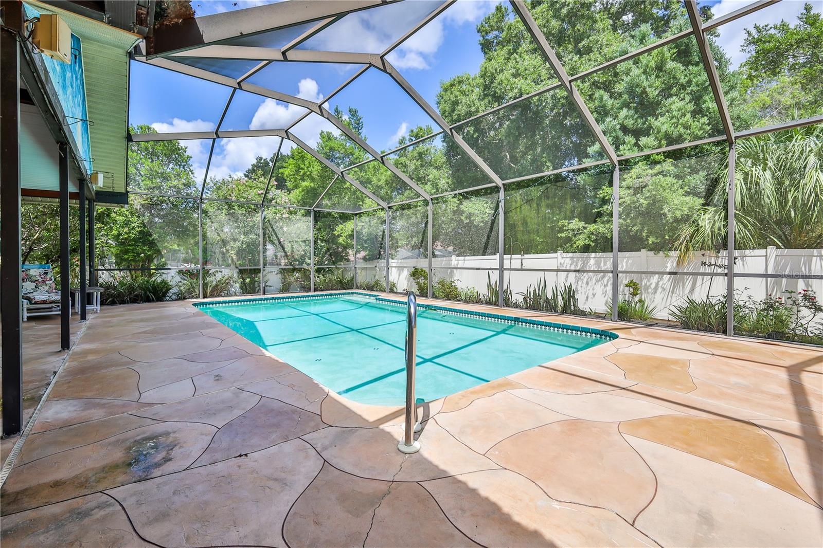 Image 78 of 86 For 8217 Chaucer Drive