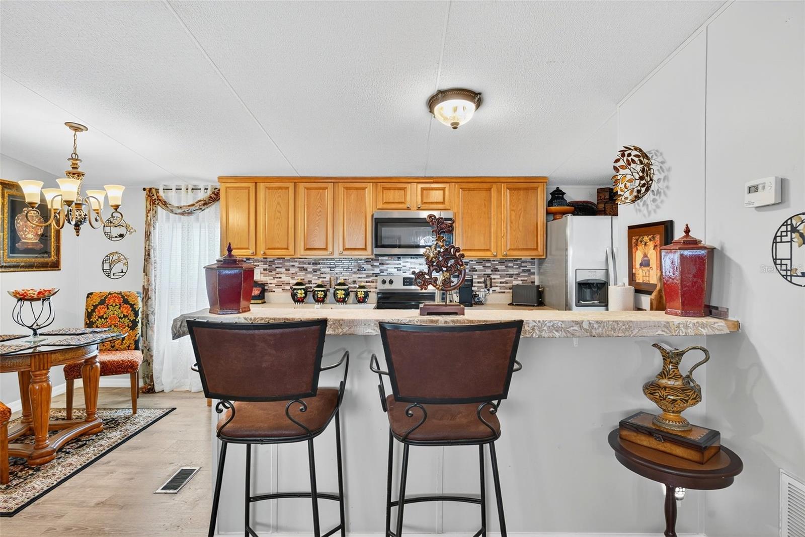 Image 4 of 59 For 3110 Moss Hill Street
