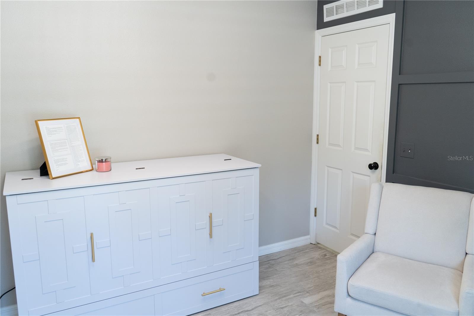 Image 19 of 23 For 3256 Helmel Court