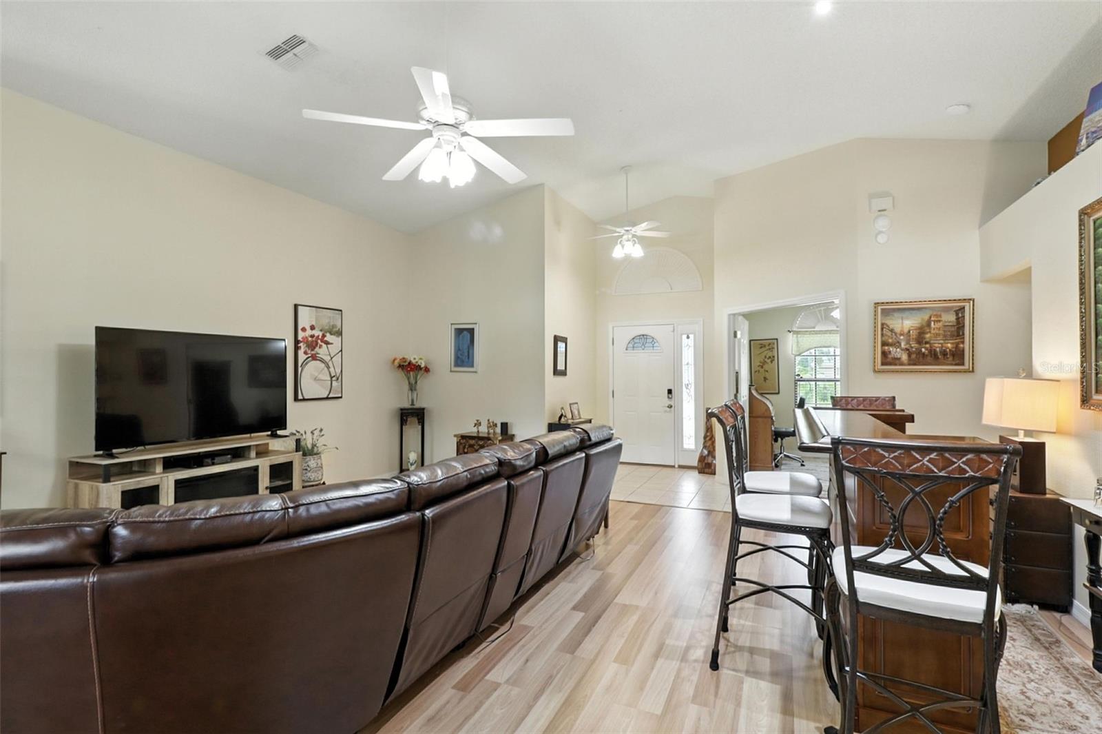 Image 24 of 36 For 13736 Waggle Court