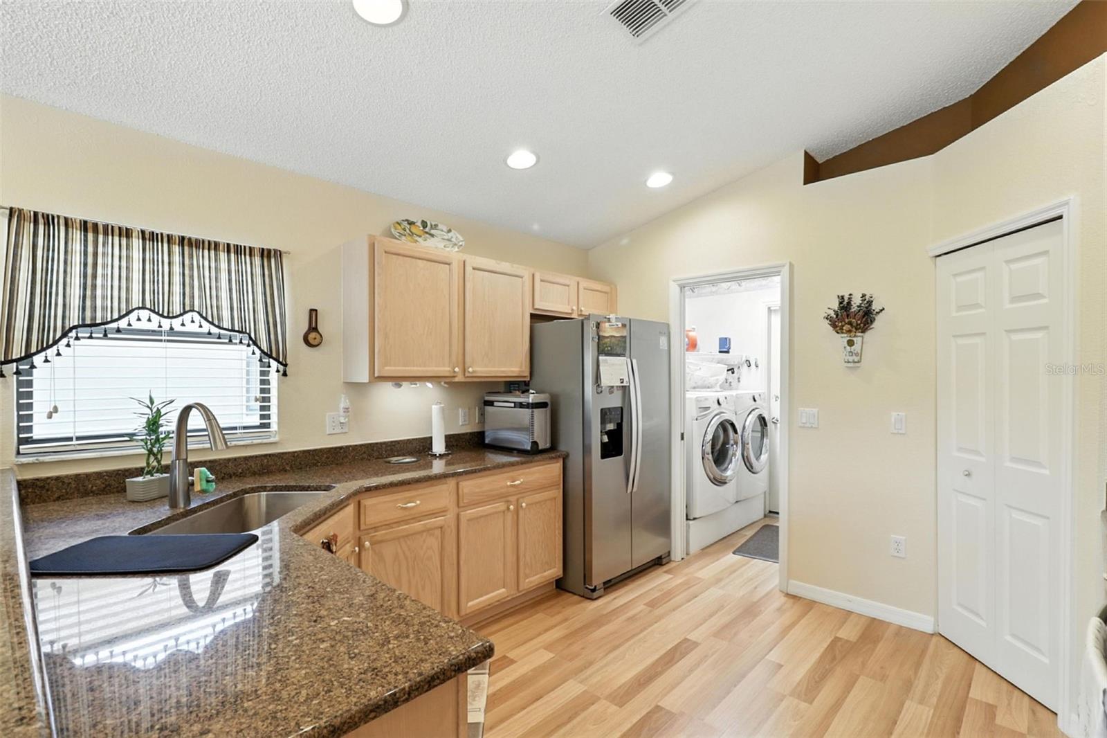 Image 30 of 36 For 13736 Waggle Court