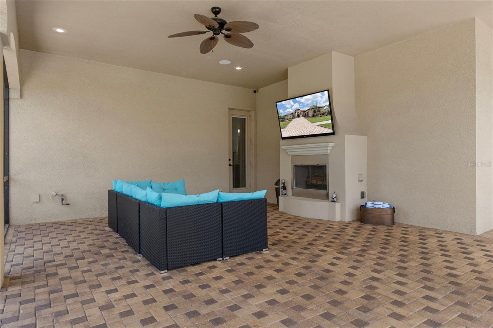 Image 62 of 74 For 902 Belvoir Way