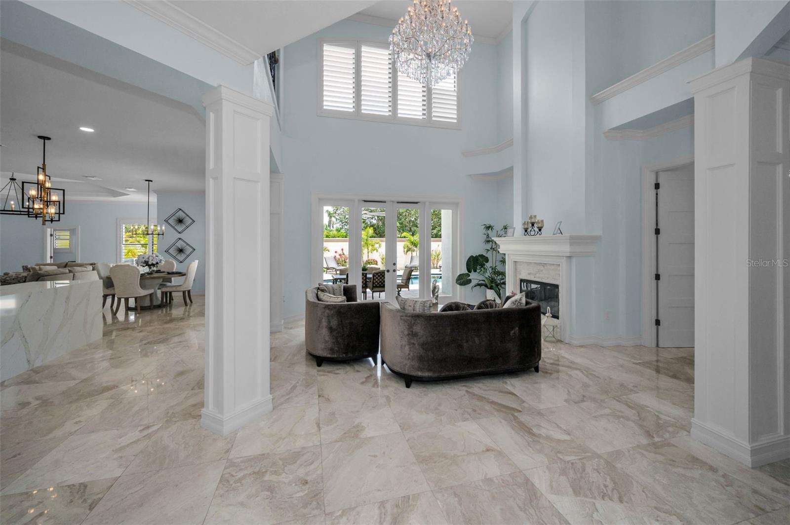 Listing photo id 8 for 10238 Pontofino Circle