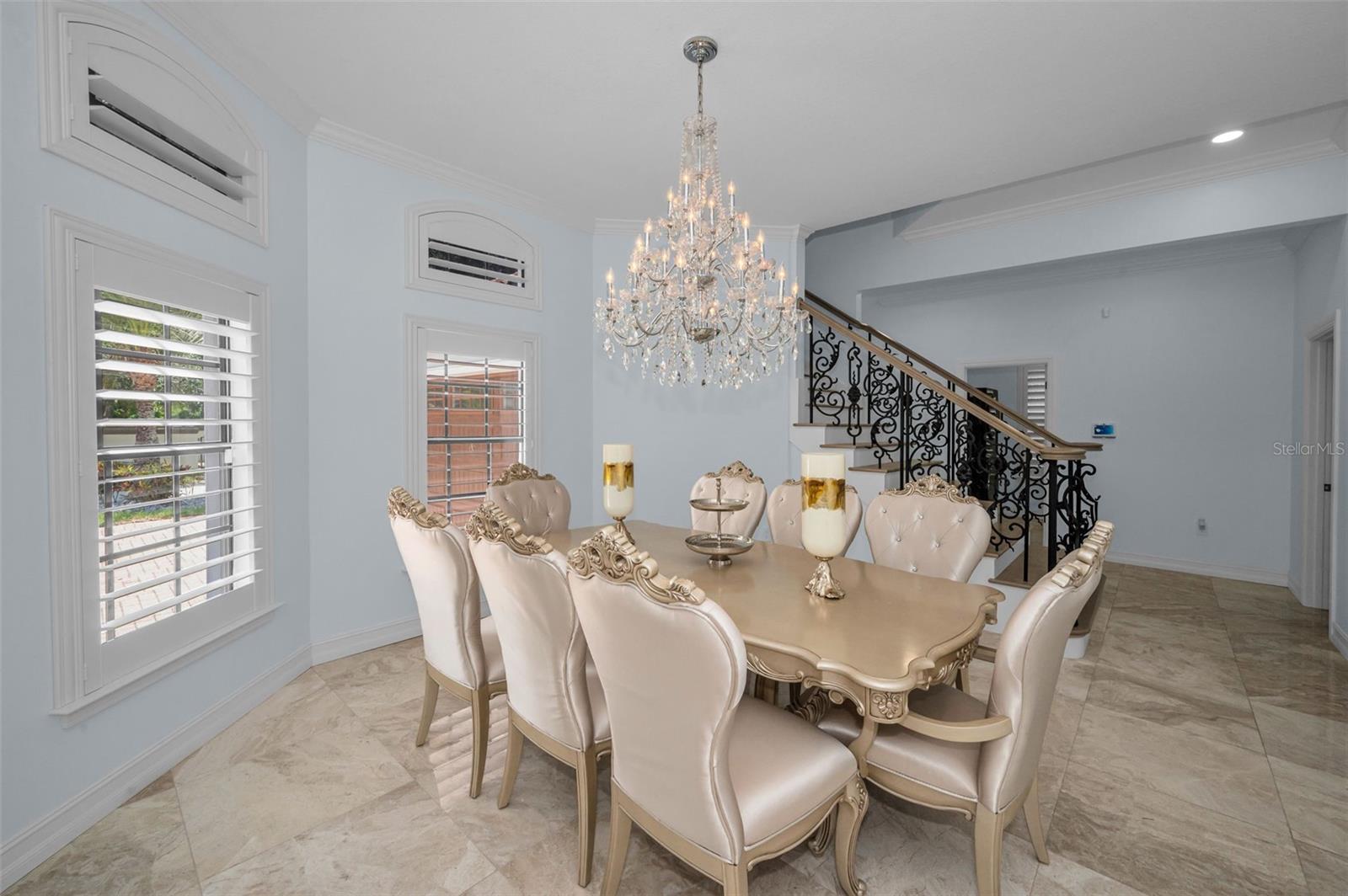 Listing photo id 10 for 10238 Pontofino Circle