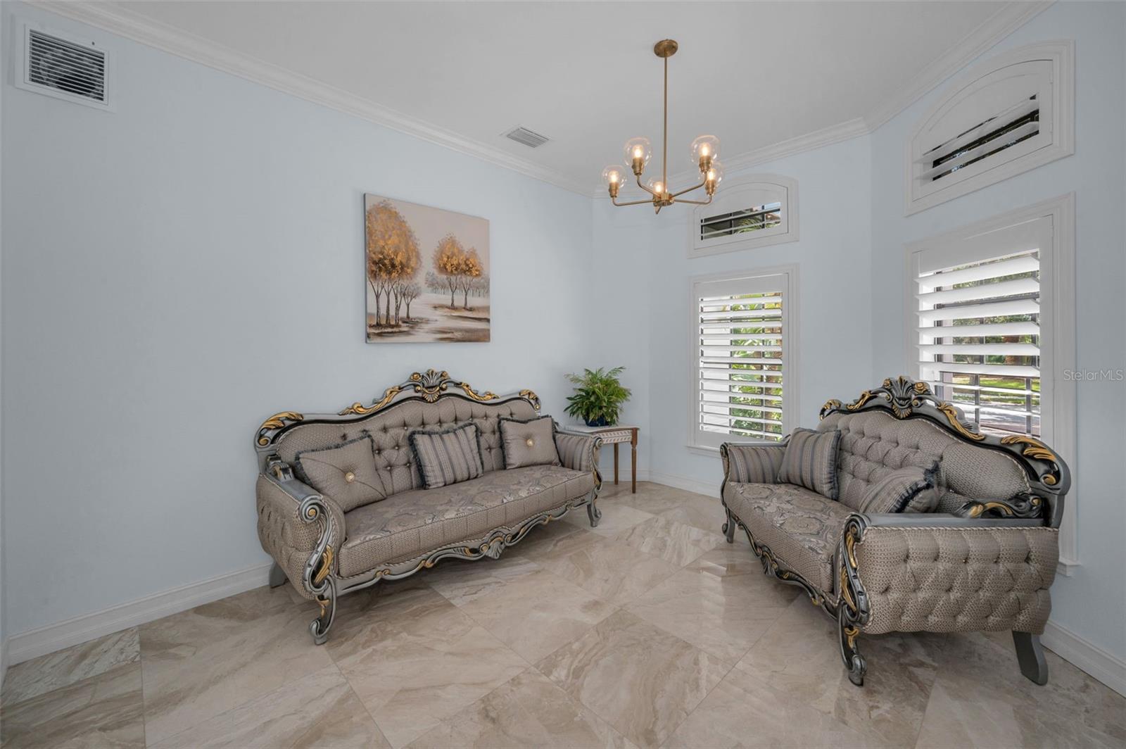Listing photo id 11 for 10238 Pontofino Circle