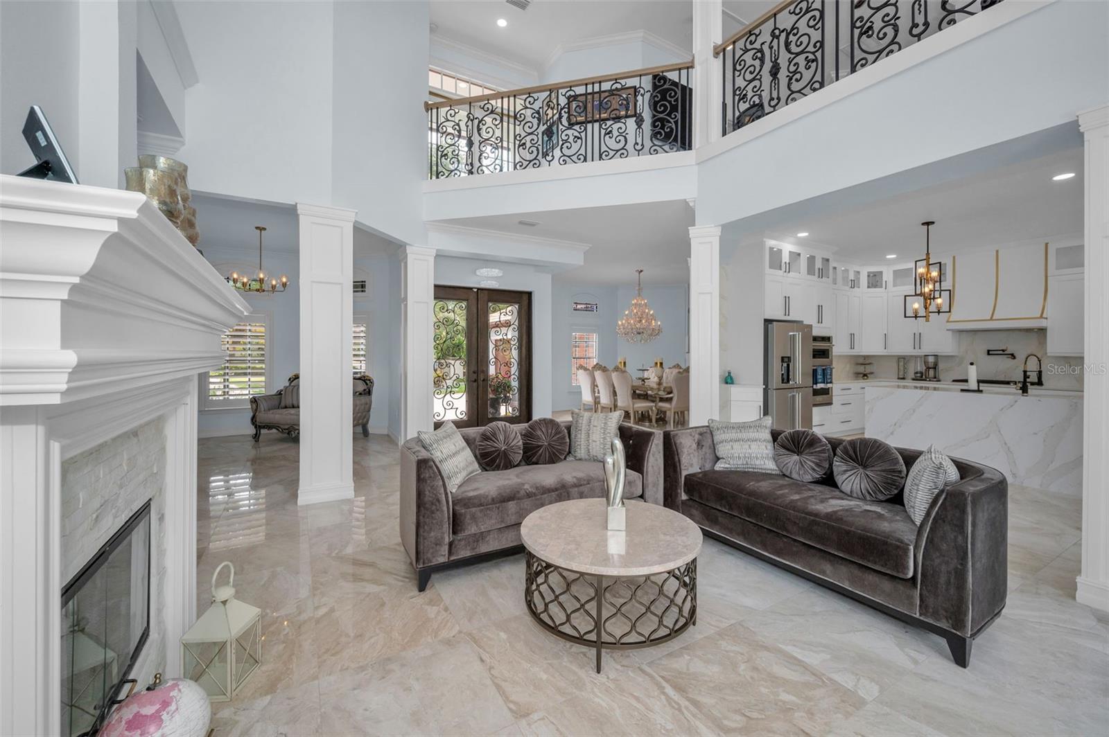 Listing photo id 19 for 10238 Pontofino Circle