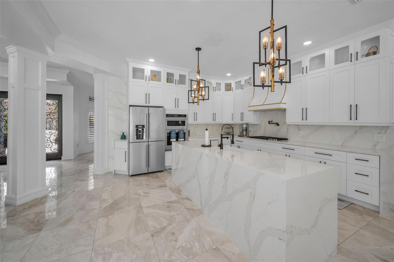 Listing photo id 21 for 10238 Pontofino Circle