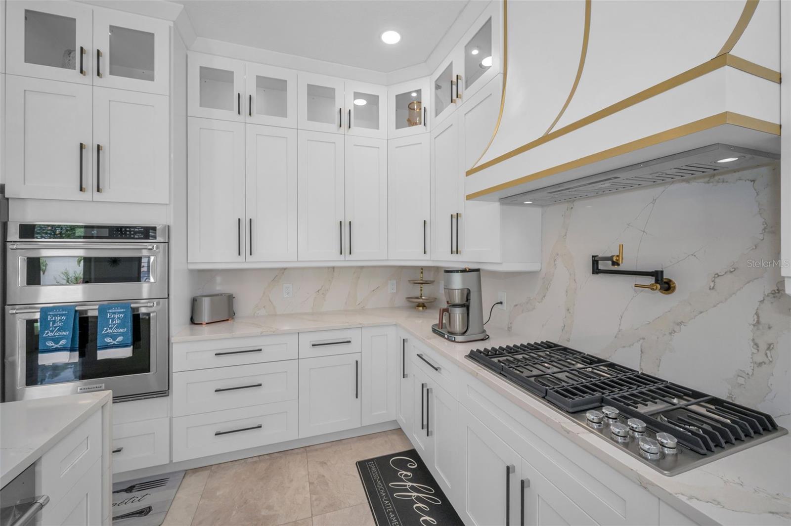 Listing photo id 24 for 10238 Pontofino Circle