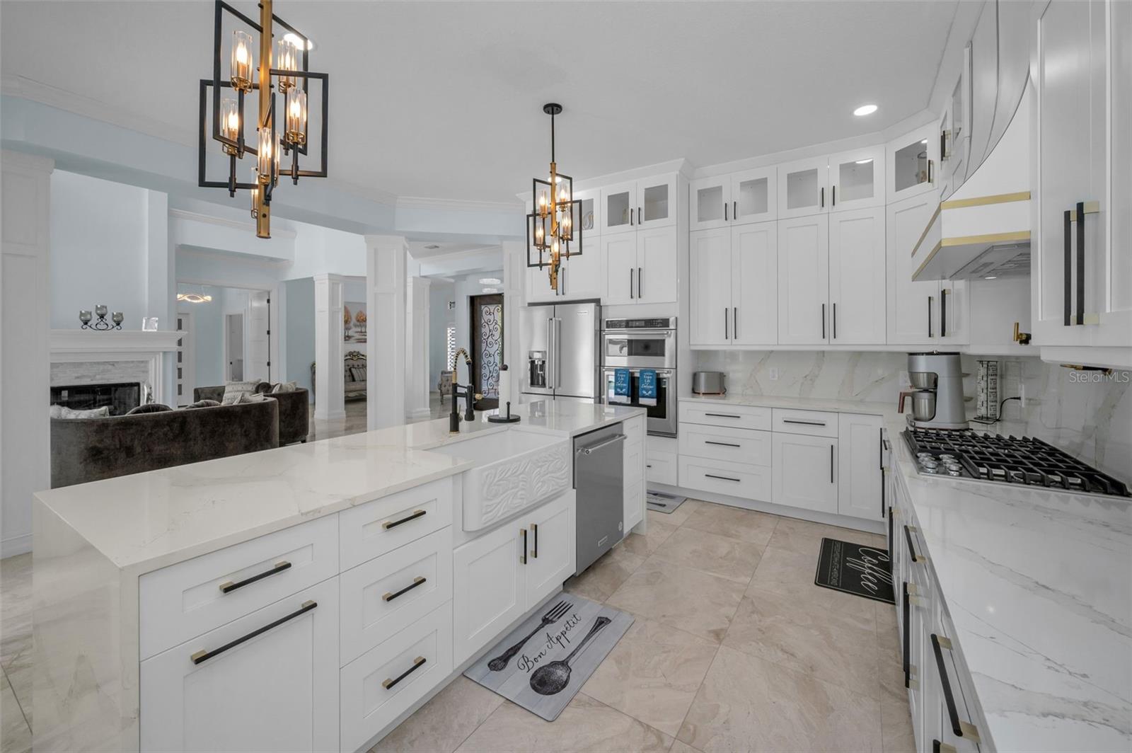 Listing photo id 25 for 10238 Pontofino Circle