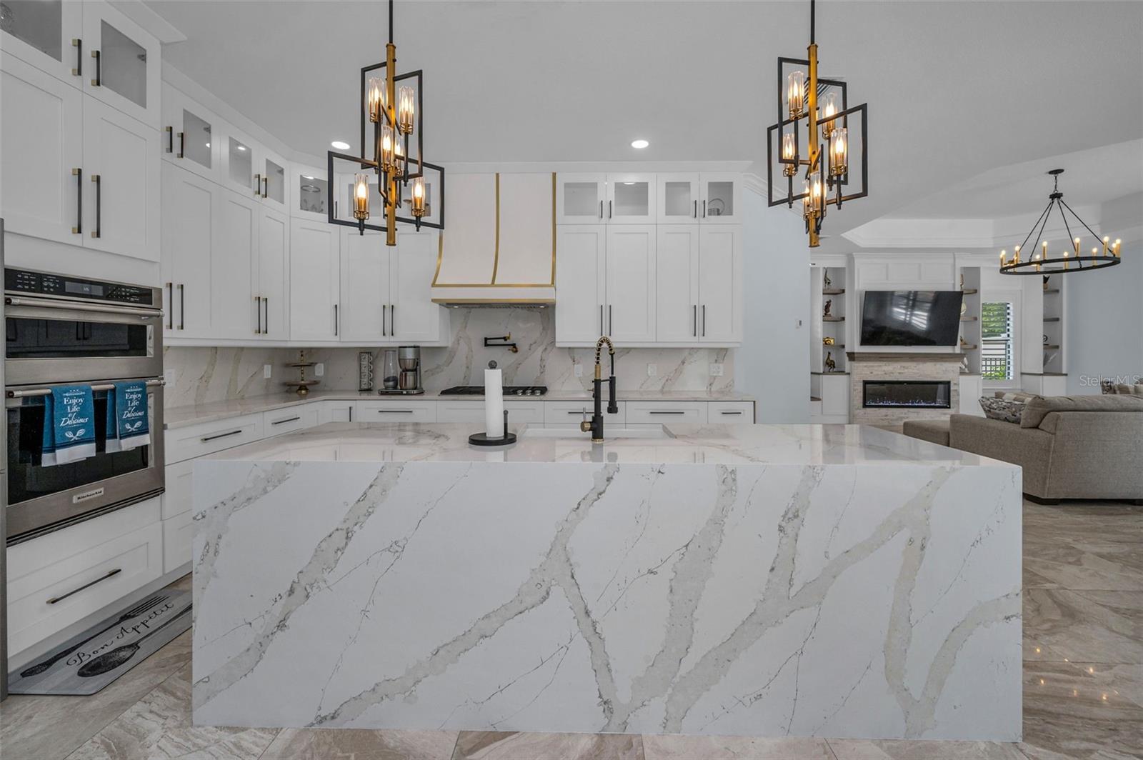 Listing photo id 28 for 10238 Pontofino Circle
