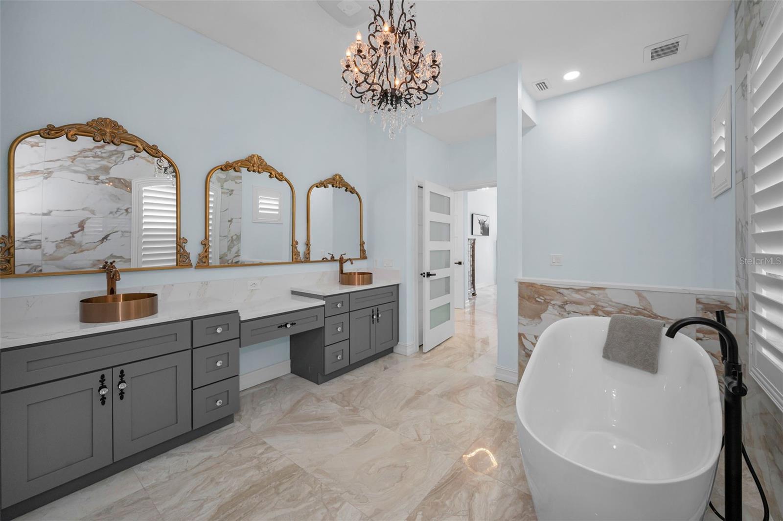 Listing photo id 41 for 10238 Pontofino Circle
