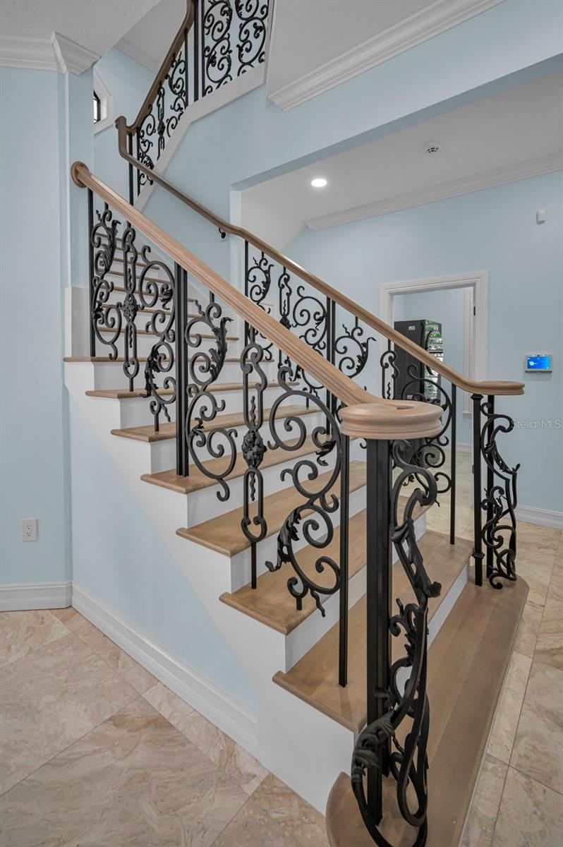 Listing photo id 50 for 10238 Pontofino Circle