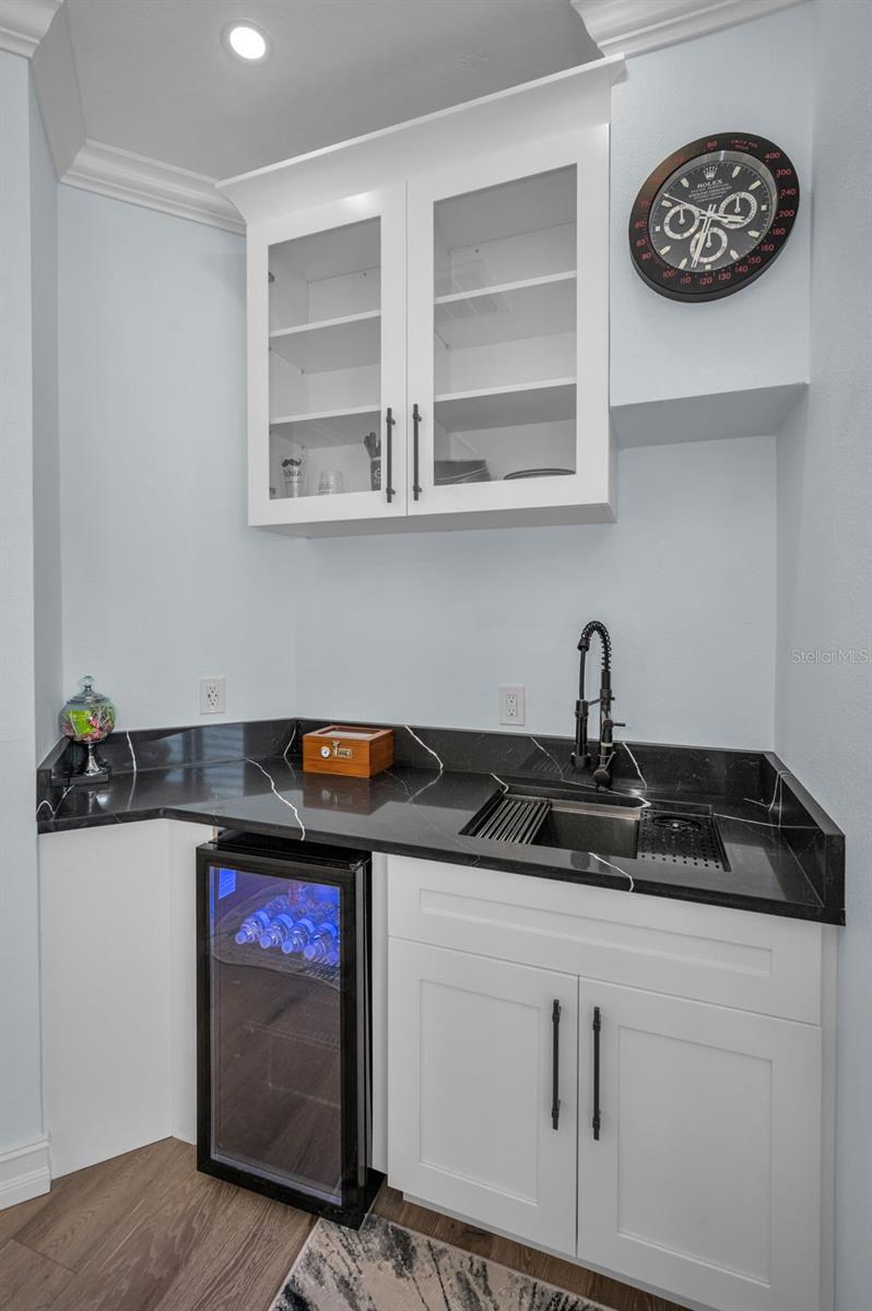 Listing photo id 59 for 10238 Pontofino Circle
