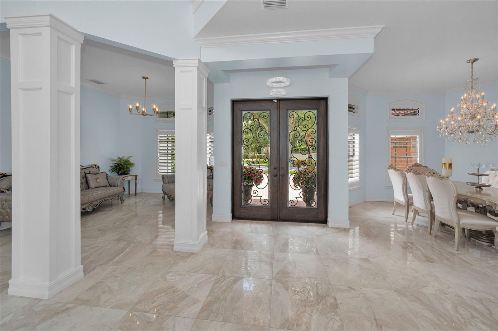 Listing photo id 6 for 10238 Pontofino Circle