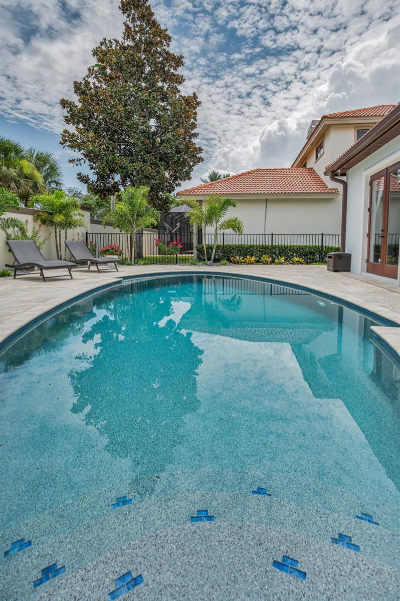 Listing photo id 86 for 10238 Pontofino Circle