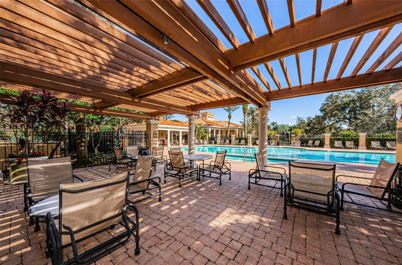 Listing photo id 93 for 10238 Pontofino Circle