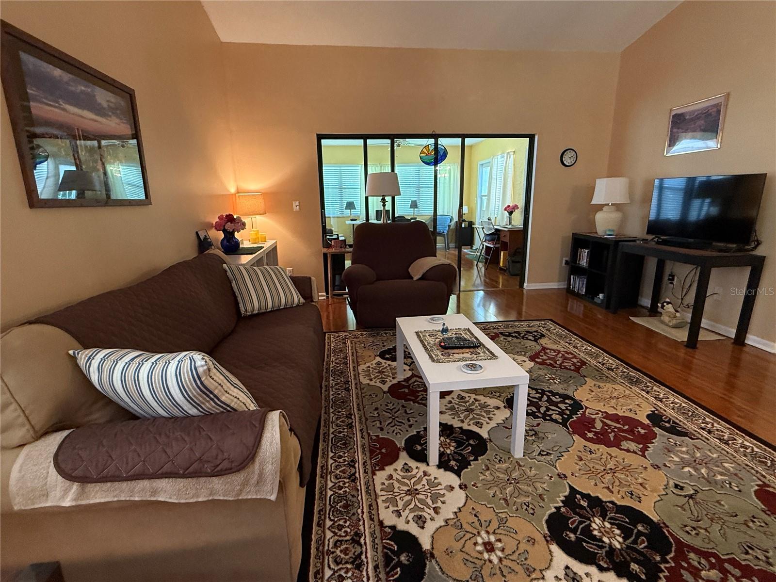 Image 5 of 39 For 11728 Aspenwood Drive