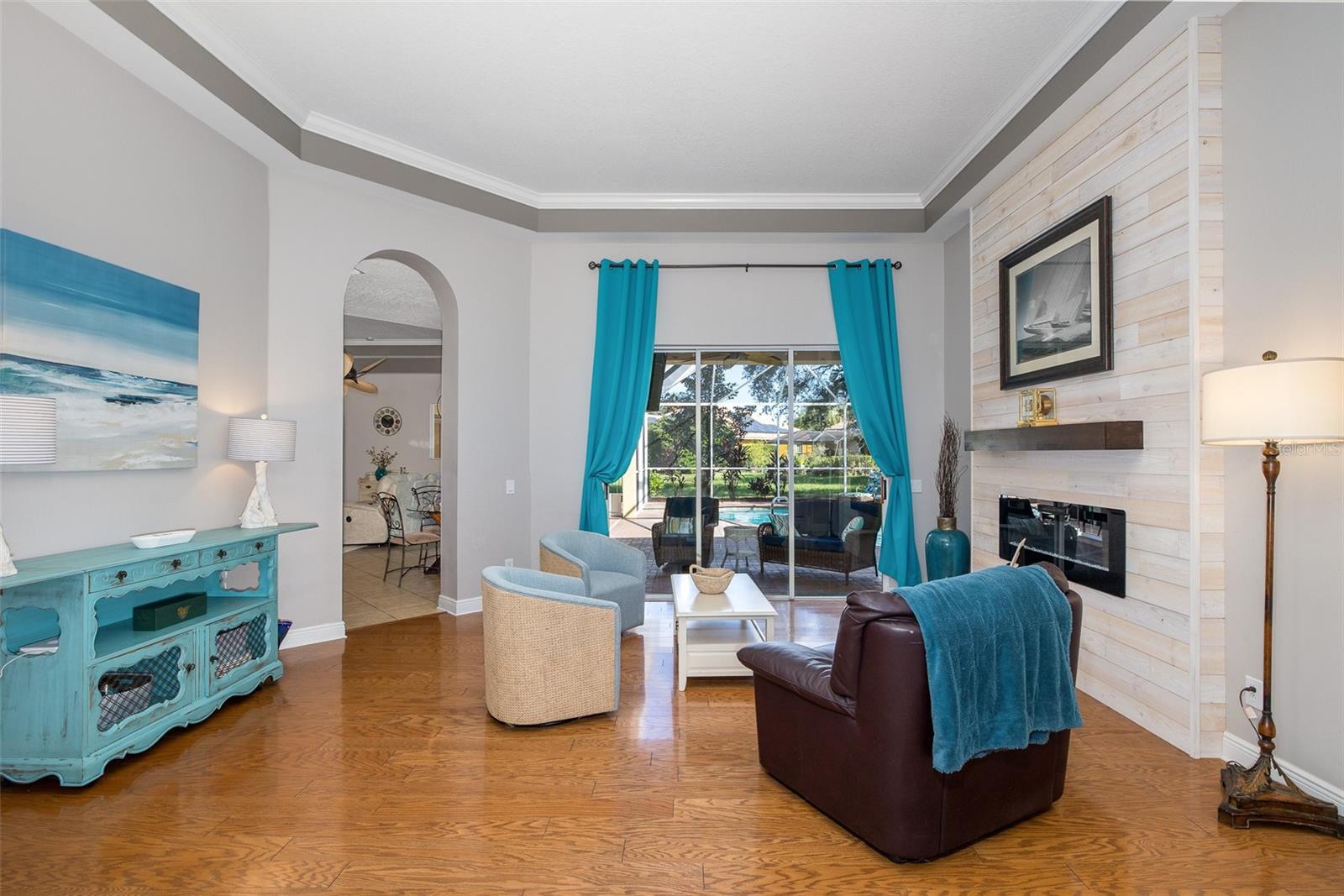 Image 10 of 100 For 10653 Garda Drive