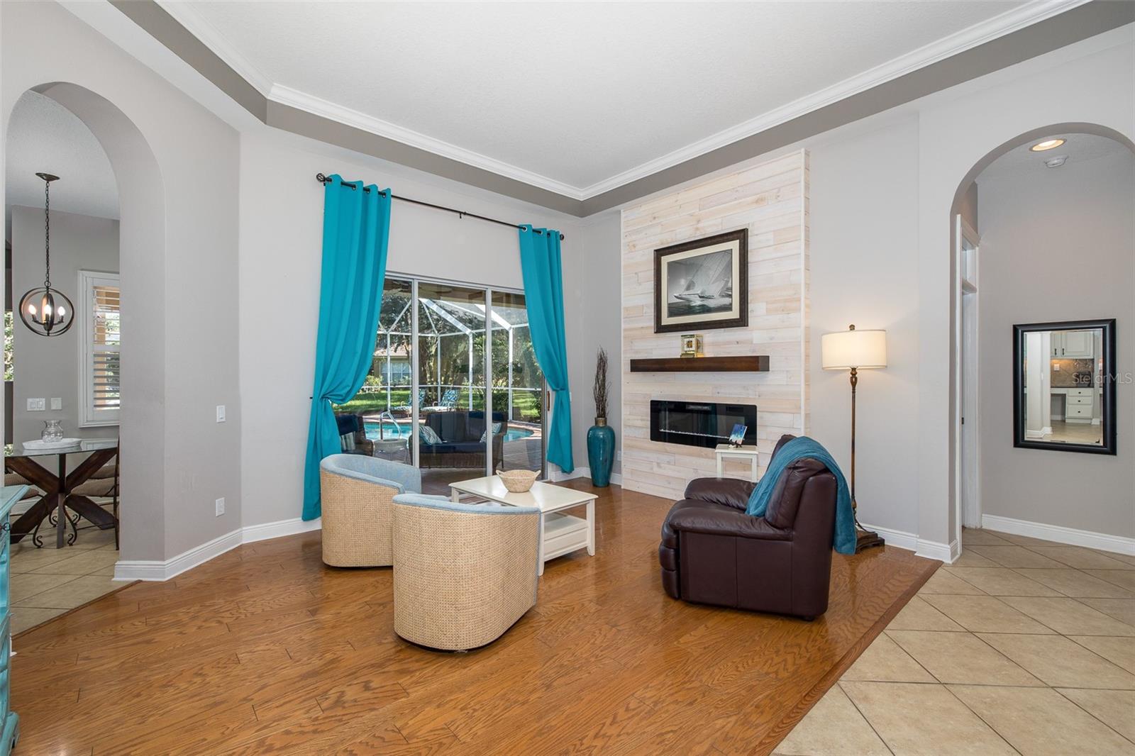 Image 11 of 100 For 10653 Garda Drive