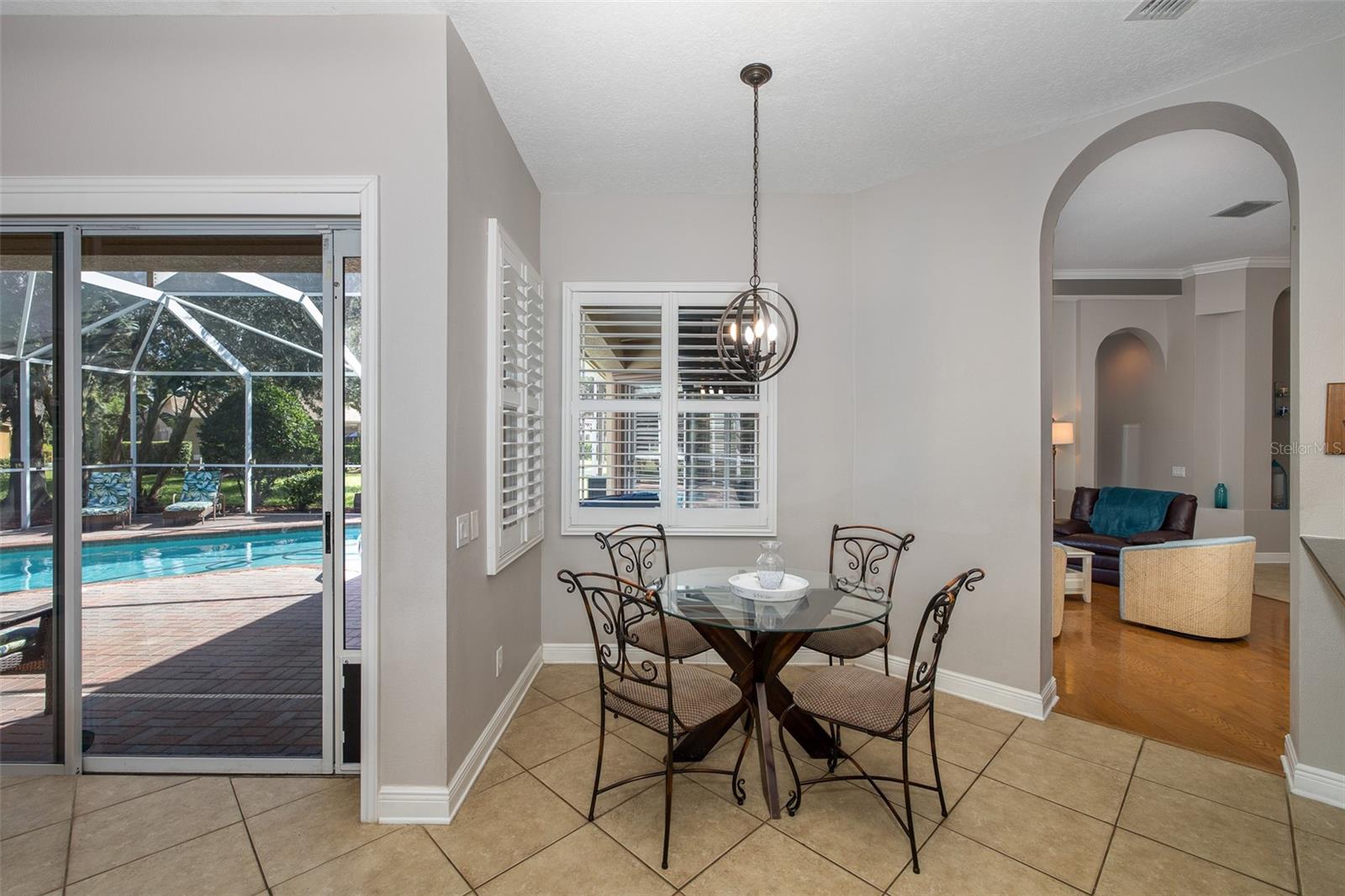 Image 18 of 100 For 10653 Garda Drive