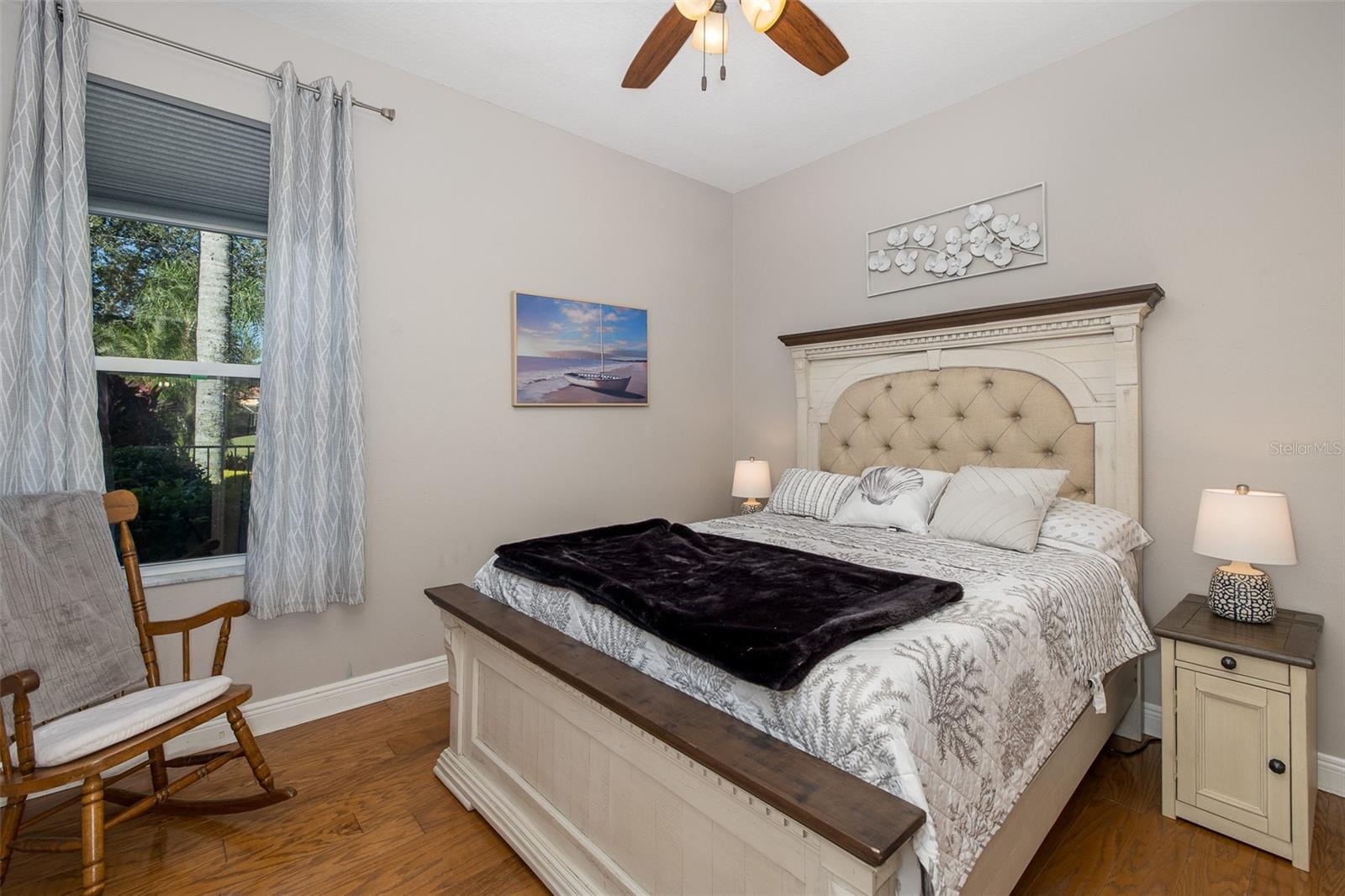 Image 27 of 100 For 10653 Garda Drive