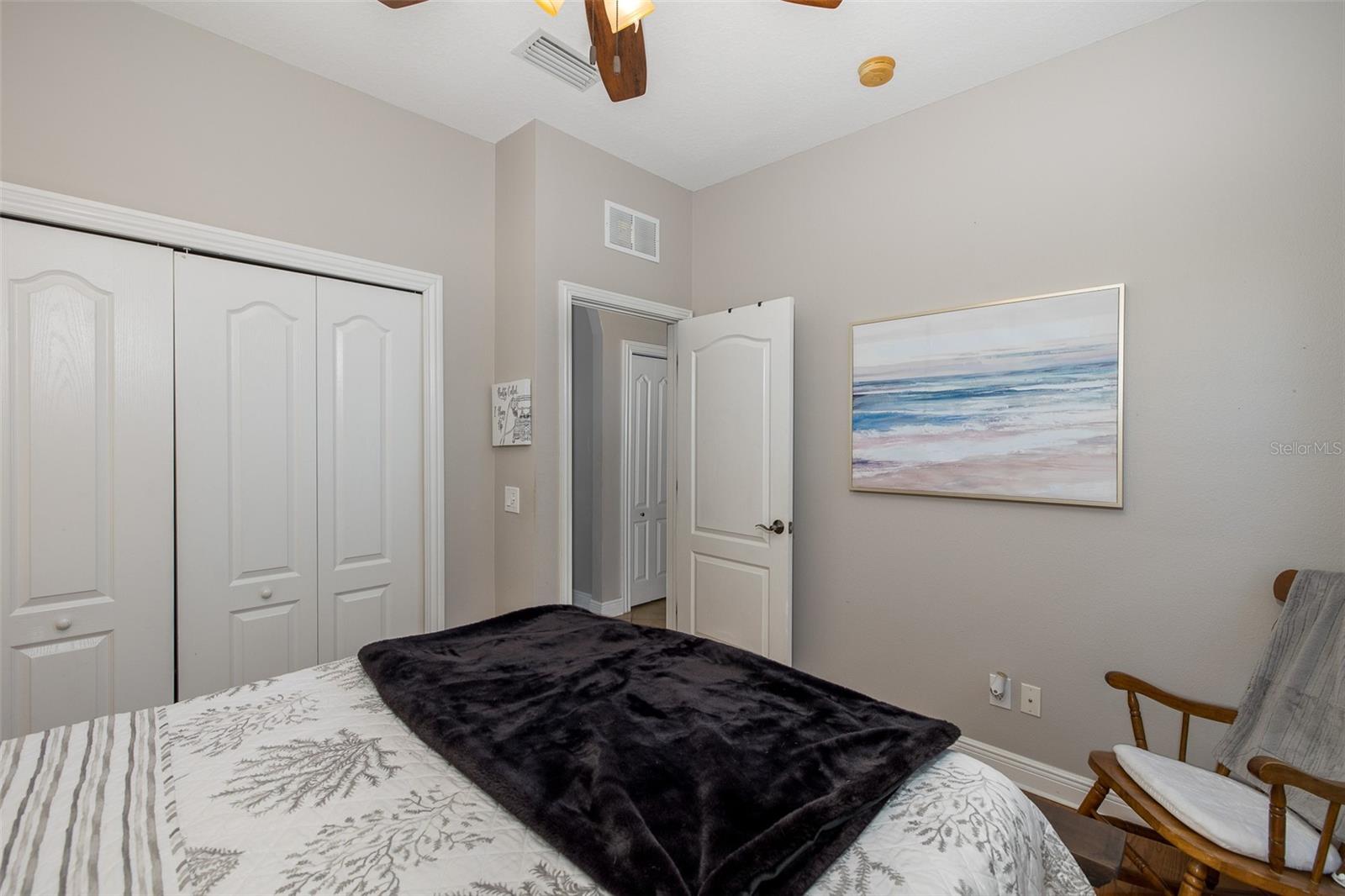 Image 28 of 100 For 10653 Garda Drive
