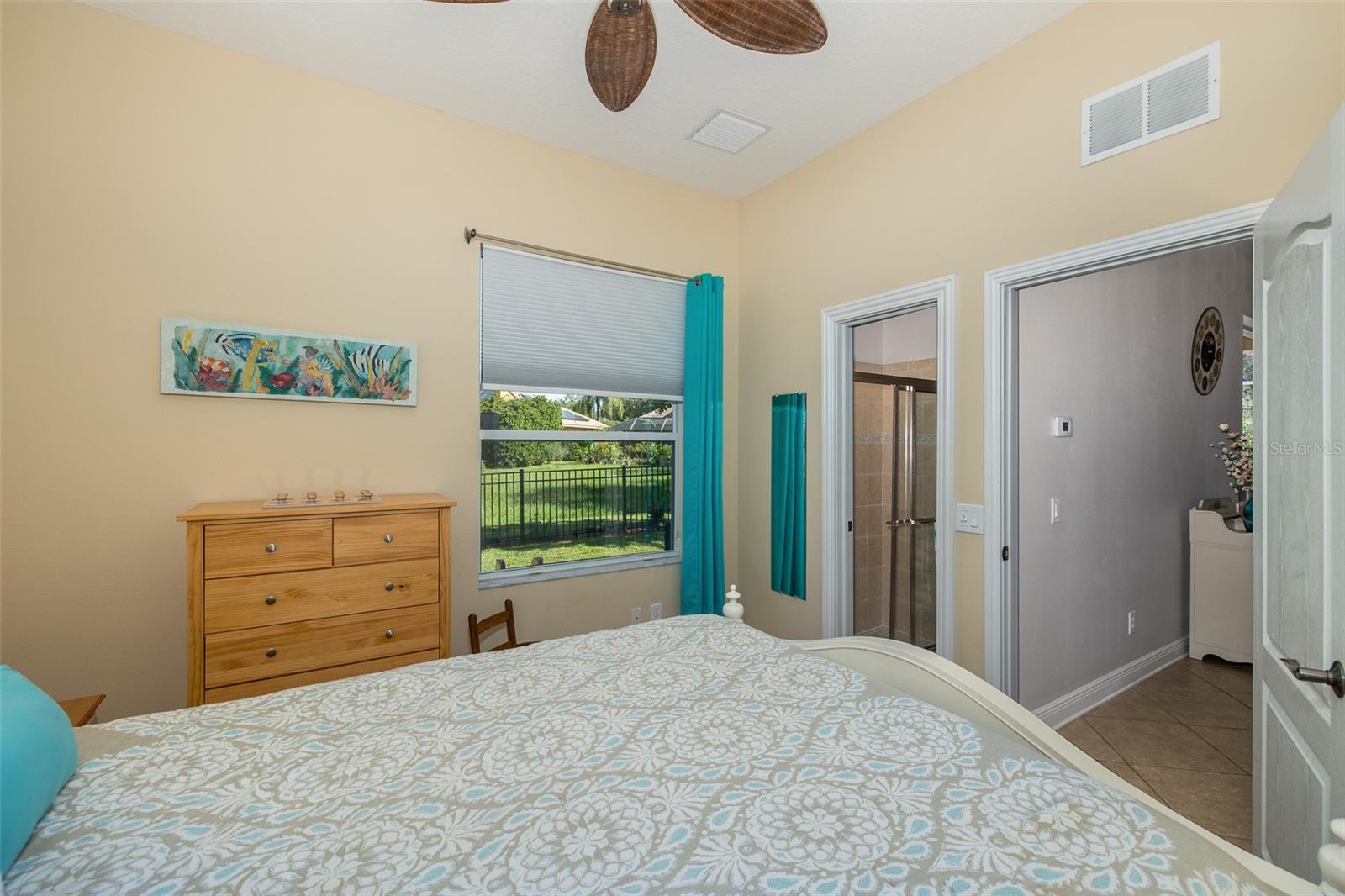 Image 35 of 100 For 10653 Garda Drive