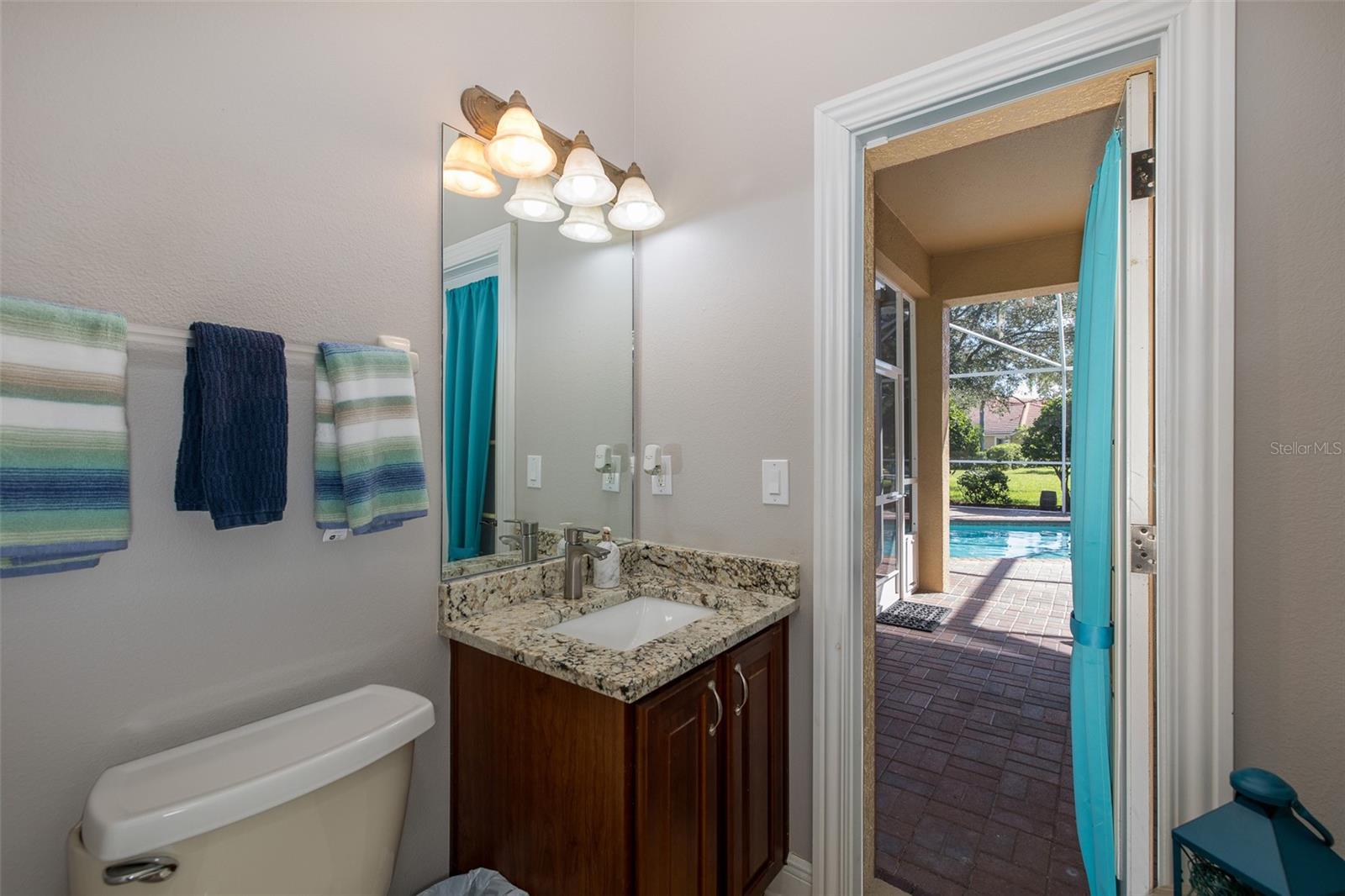 Image 37 of 100 For 10653 Garda Drive