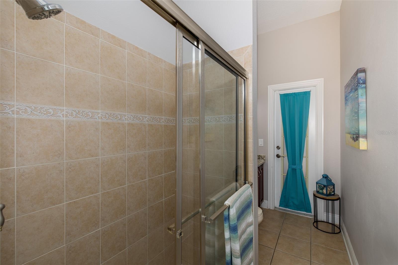 Image 38 of 100 For 10653 Garda Drive