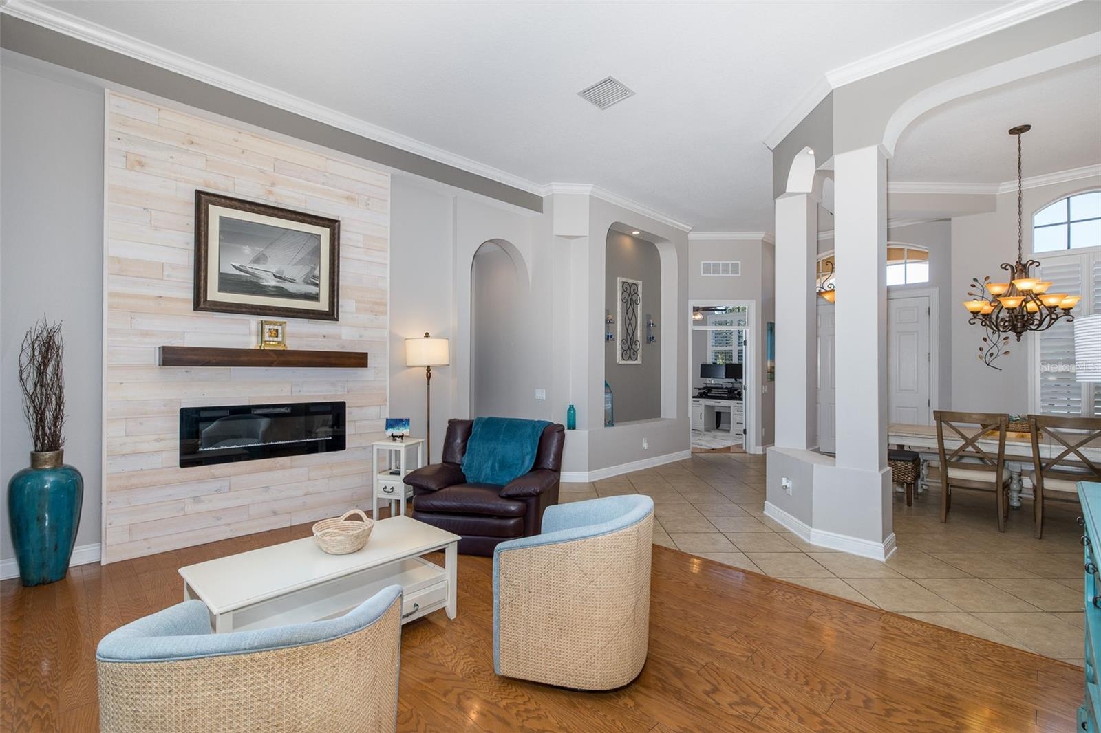 Image 9 of 100 For 10653 Garda Drive