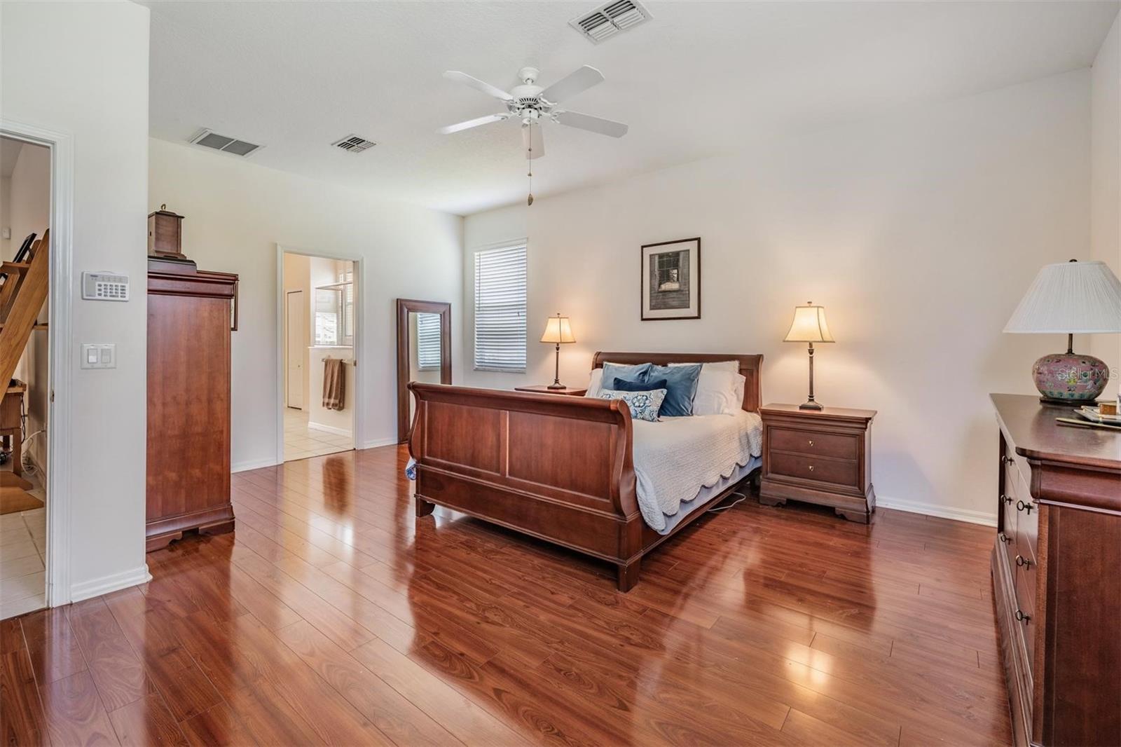 Image 10 of 46 For 1612 Lakestone Drive