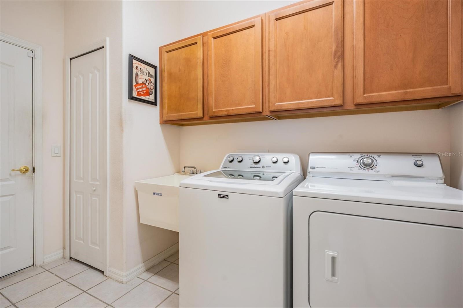 Image 17 of 46 For 1612 Lakestone Drive