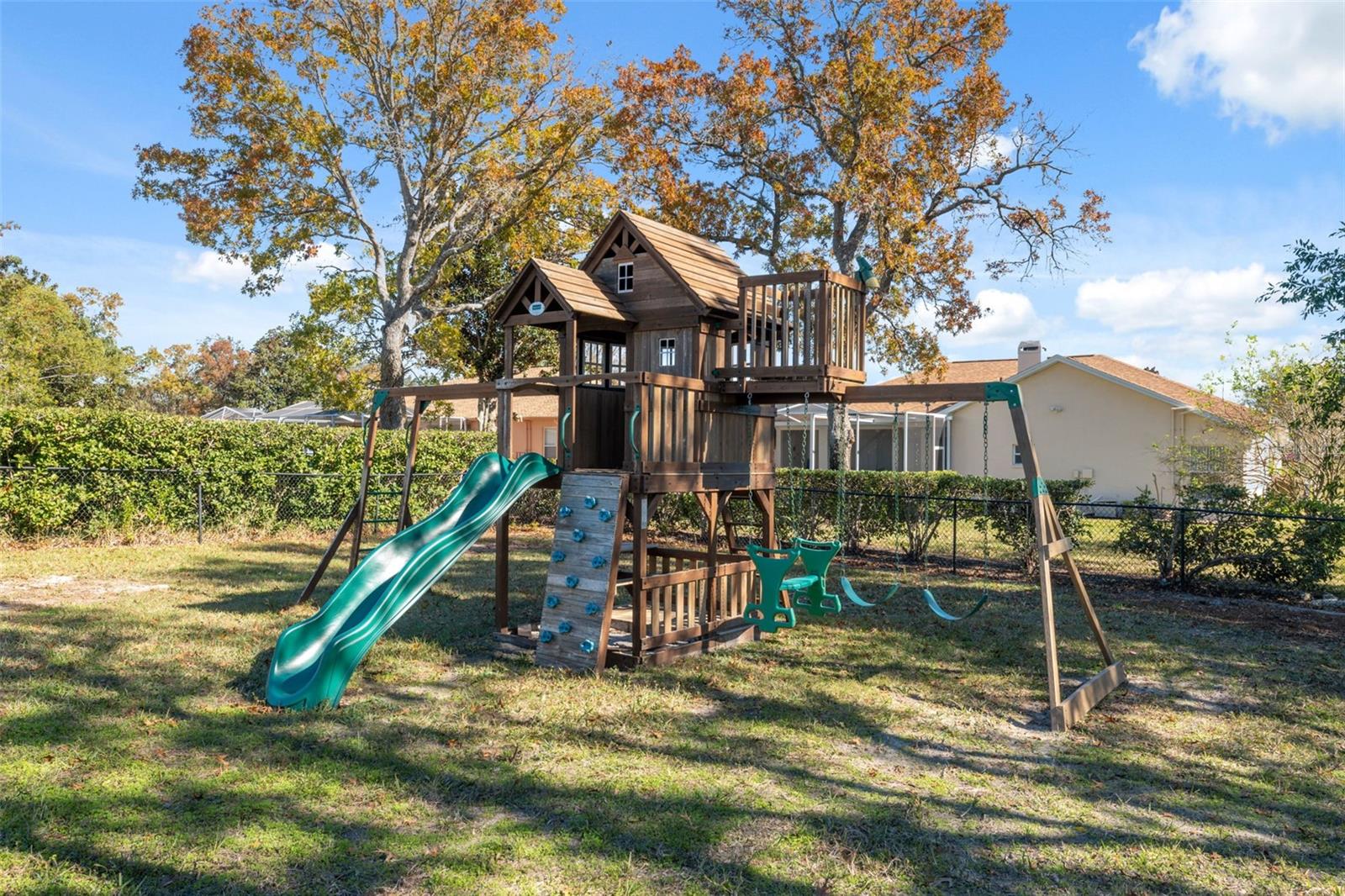 Listing photo id 25 for 3470 Cedar Crest Loop