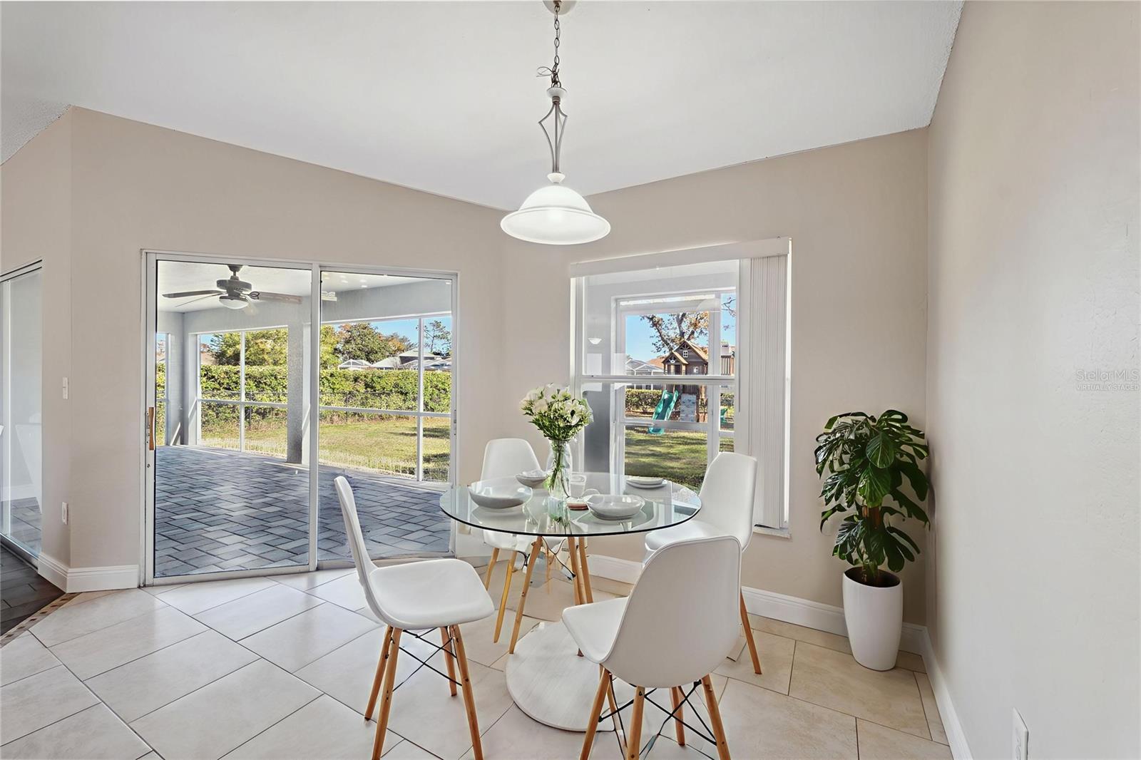 Listing photo id 7 for 3470 Cedar Crest Loop