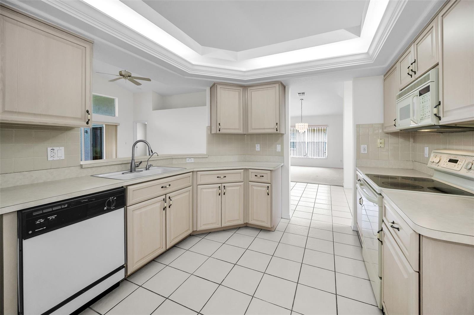 Image 17 of 66 For 6622 Pine Walk Drive
