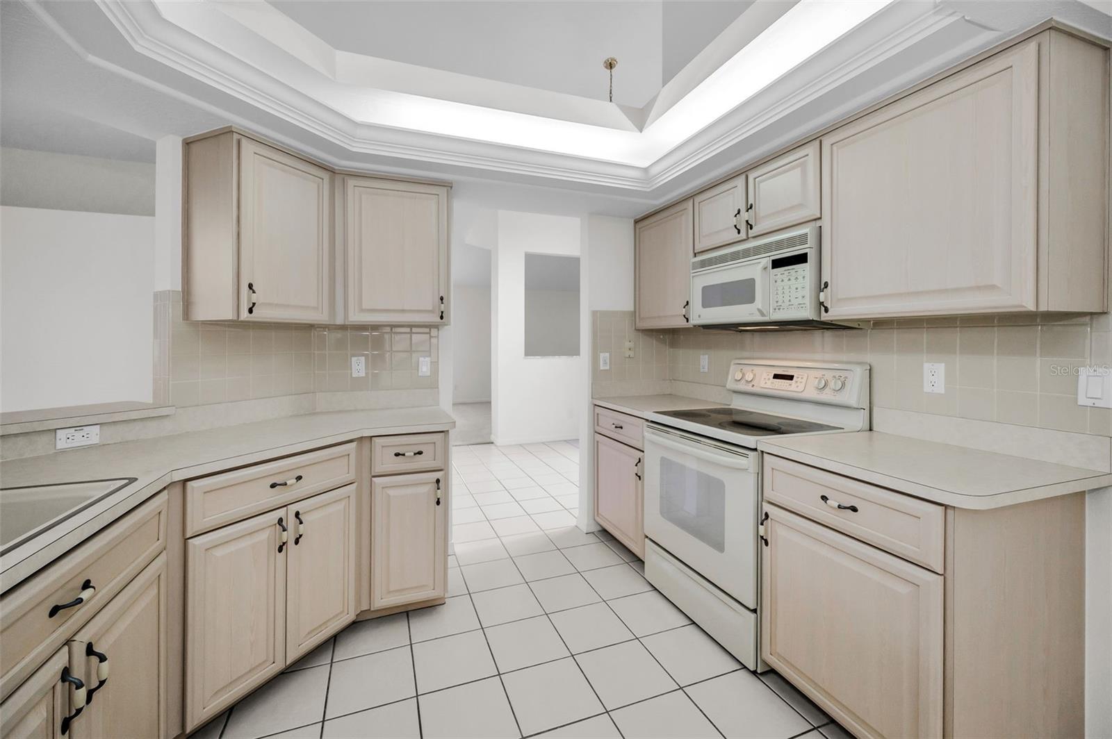 Image 18 of 66 For 6622 Pine Walk Drive