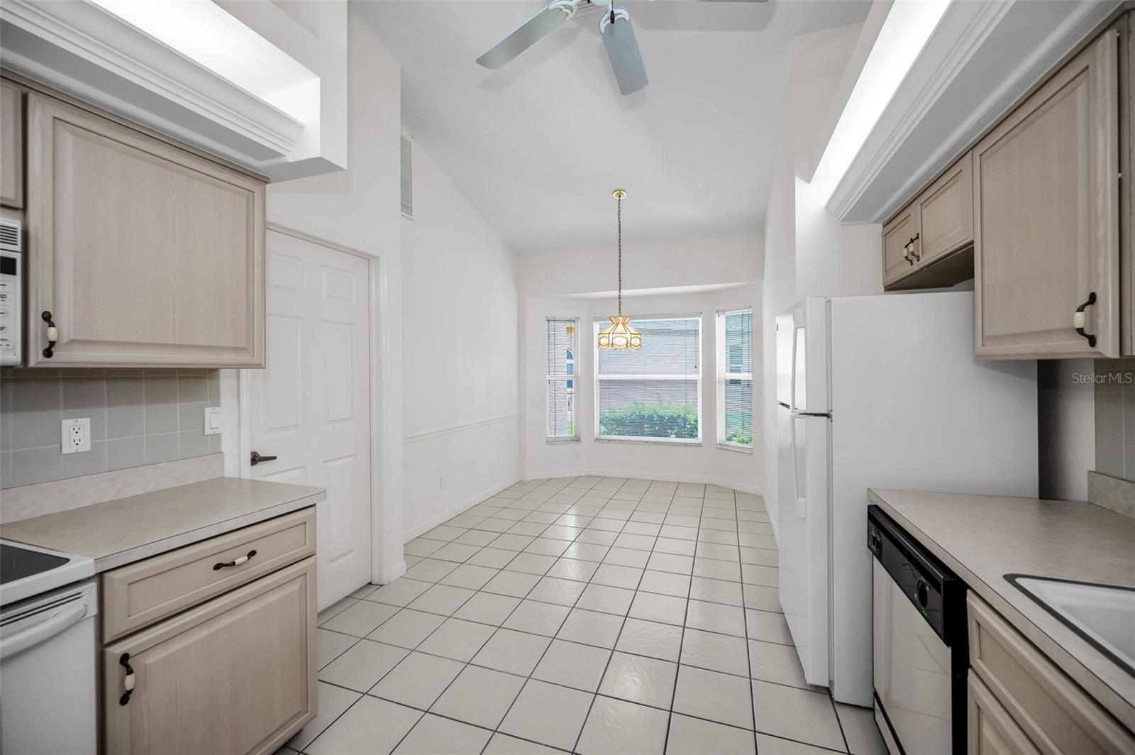 Image 19 of 66 For 6622 Pine Walk Drive