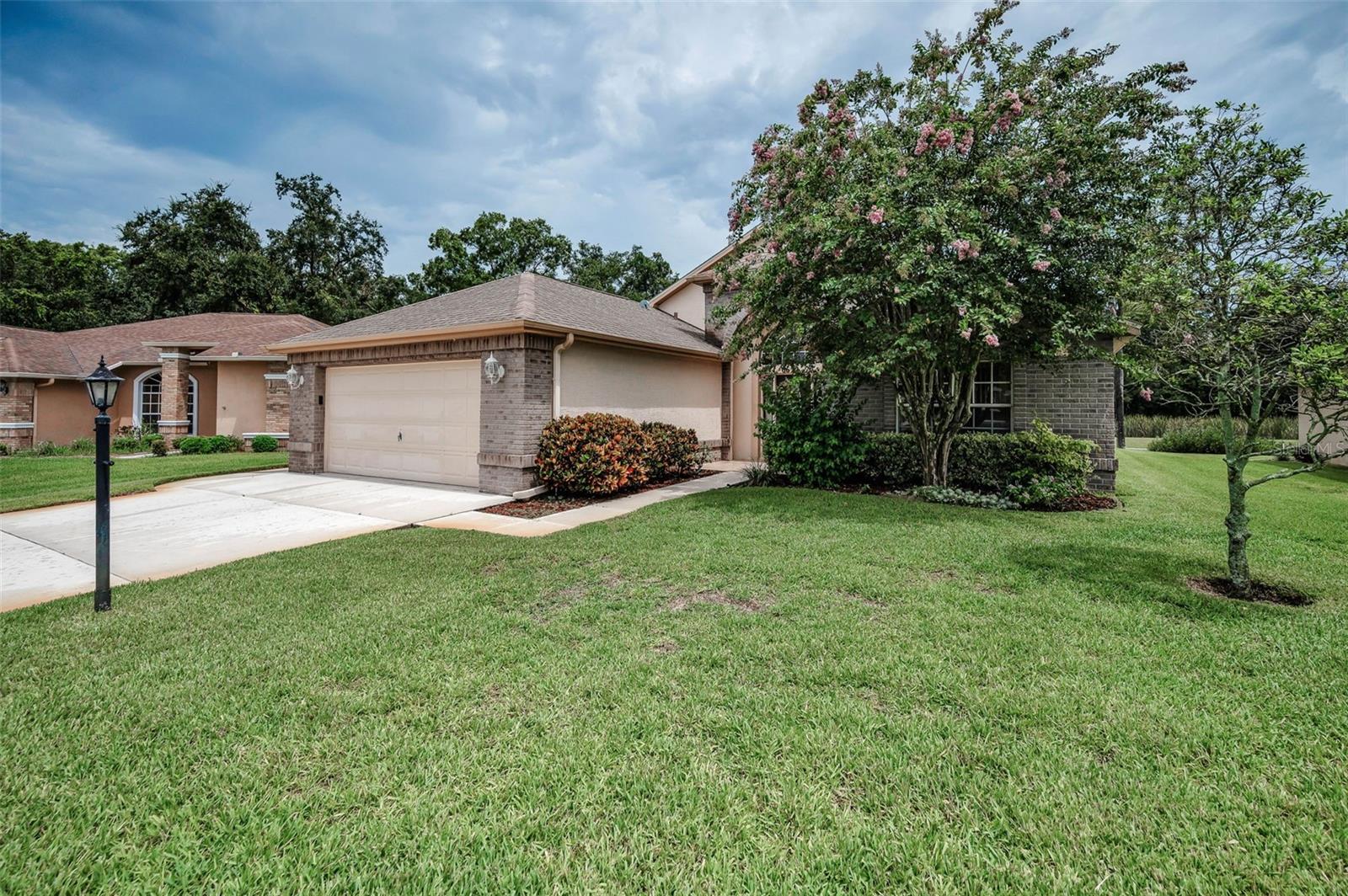 Image 9 of 66 For 6622 Pine Walk Drive