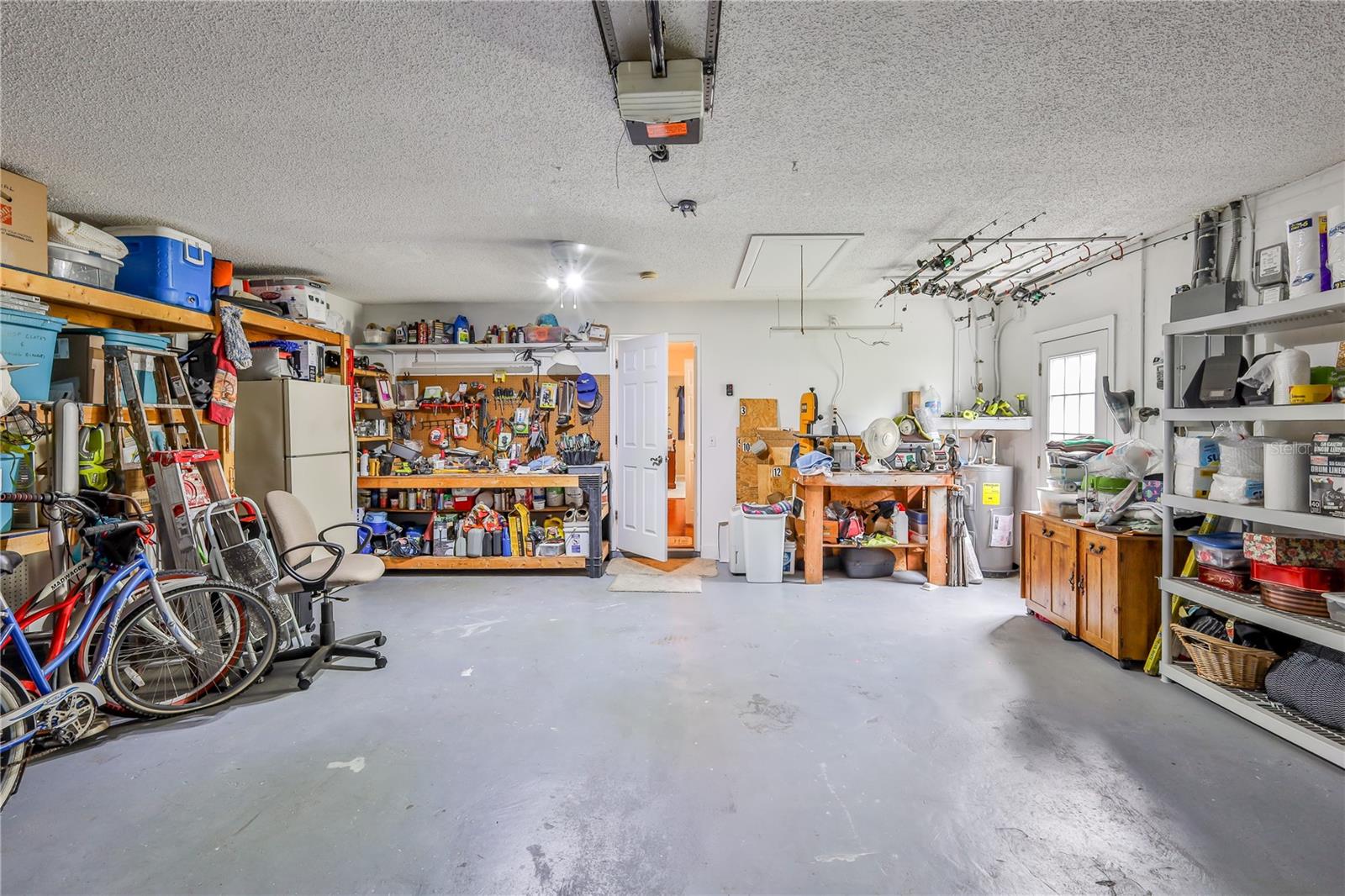 Listing photo id 51 for 4220 Riverwood Drive