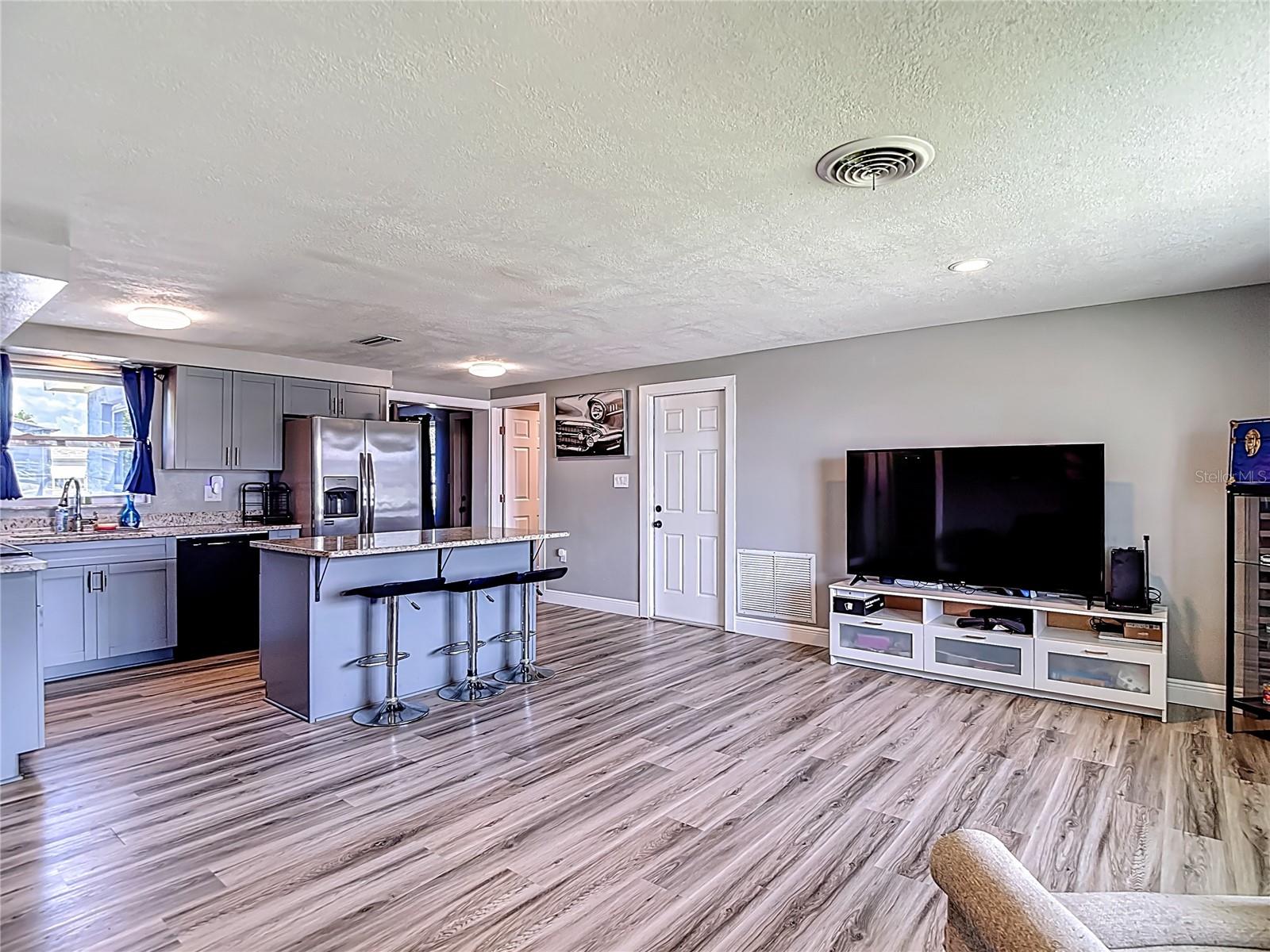 Image 10 of 53 For 10905 Scenic Drive